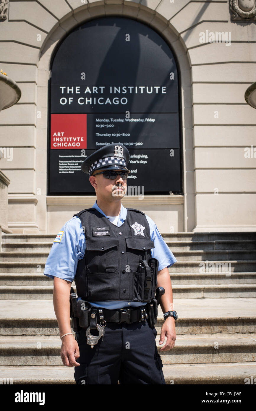 Chicago, USA. 20. Mai 2012. Chicago Polizei steht Wache in Vorbereitung für Michelle Obama Nato Gipfel Abendessen im Art Institute of Chicago Stockfoto