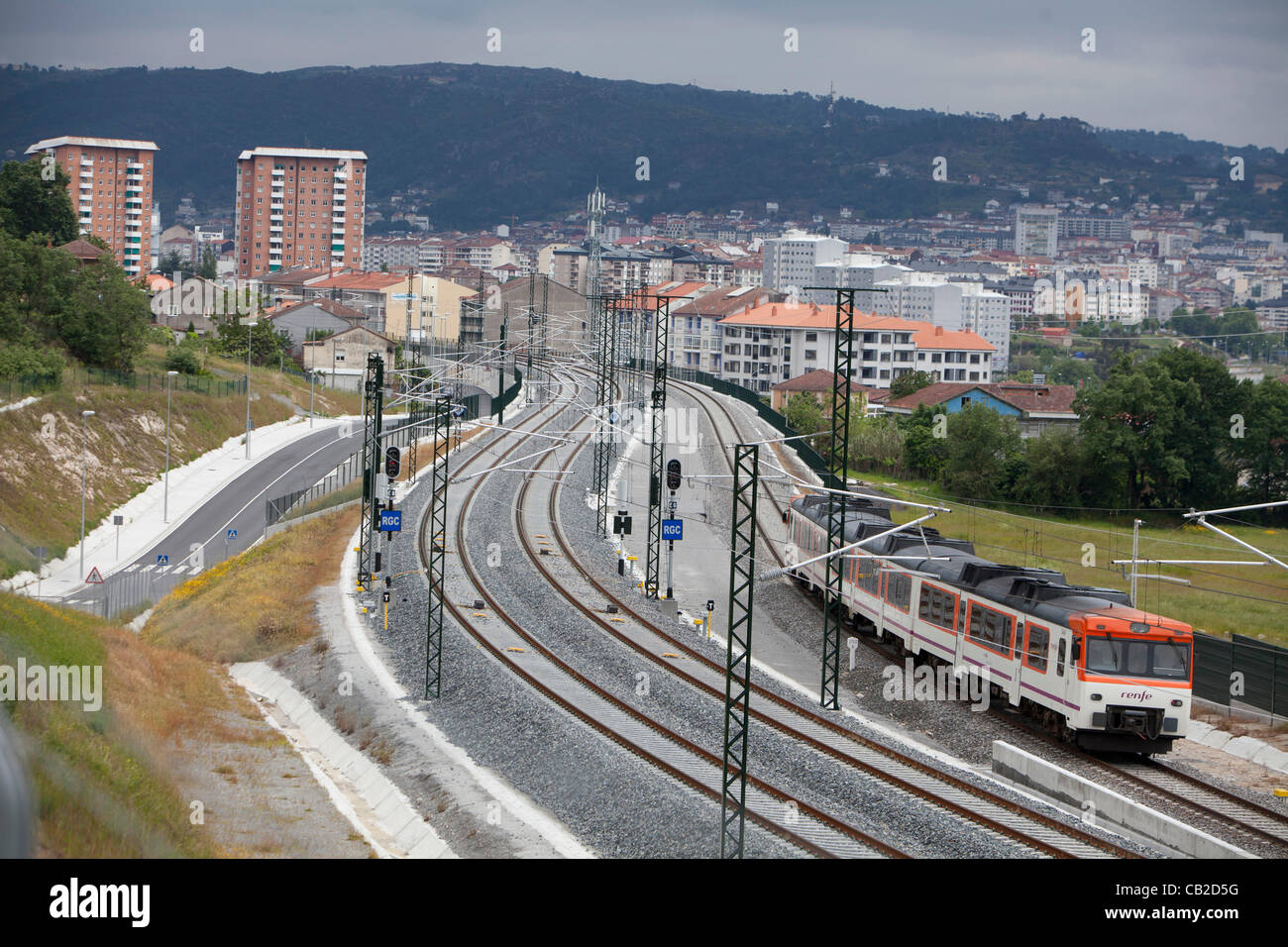 Zug Eisenbahn Tren Schiene Station Orense Galizien Eisen regionale Tren Voyager Transport Ferrocarril Spanien Stockfoto