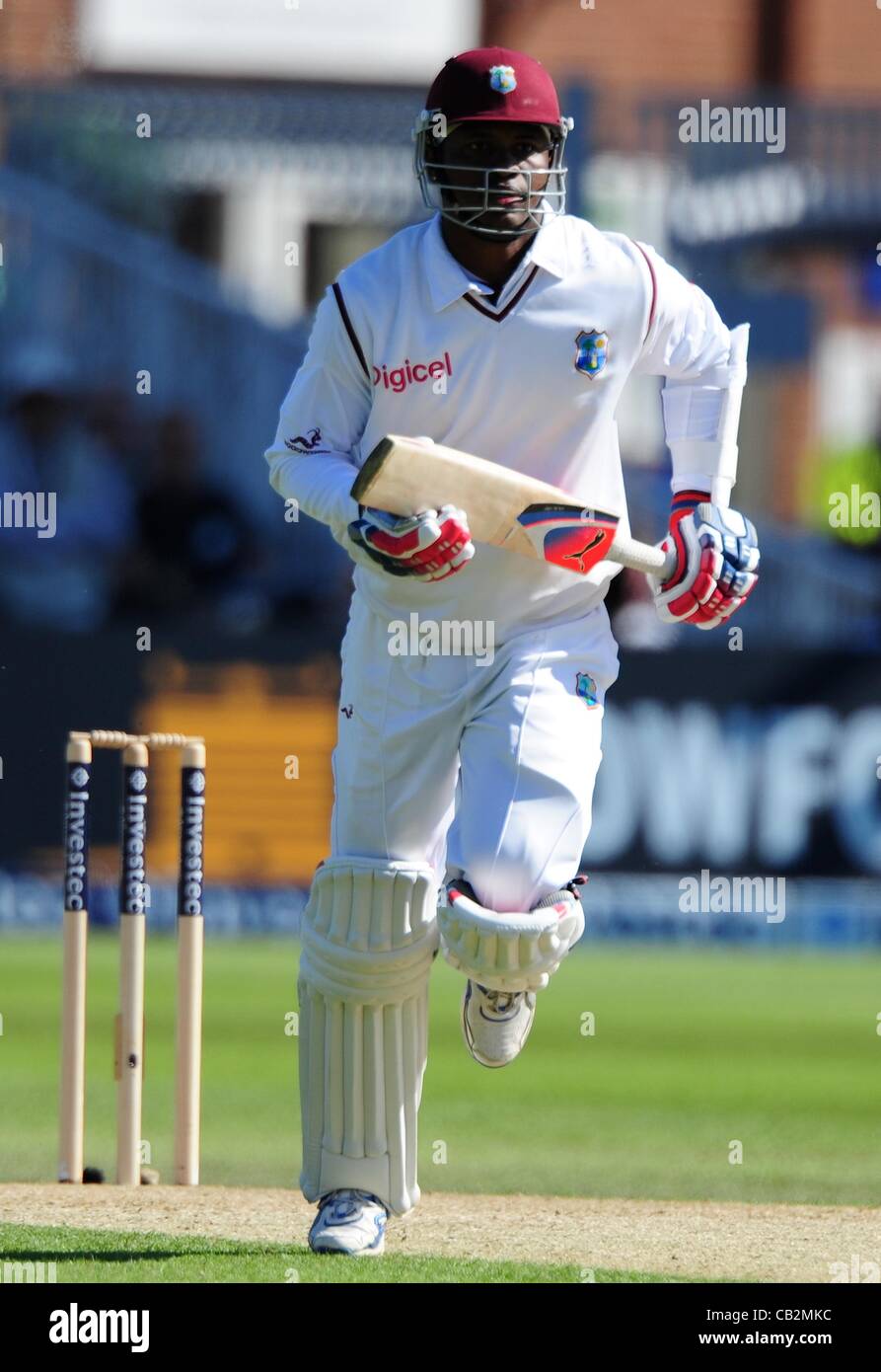 25.05.2012 Nottingham, England. Marlon Samuels in Aktion während des zweiten Test England gegen die West Indies im Trent Bridge. Stockfoto
