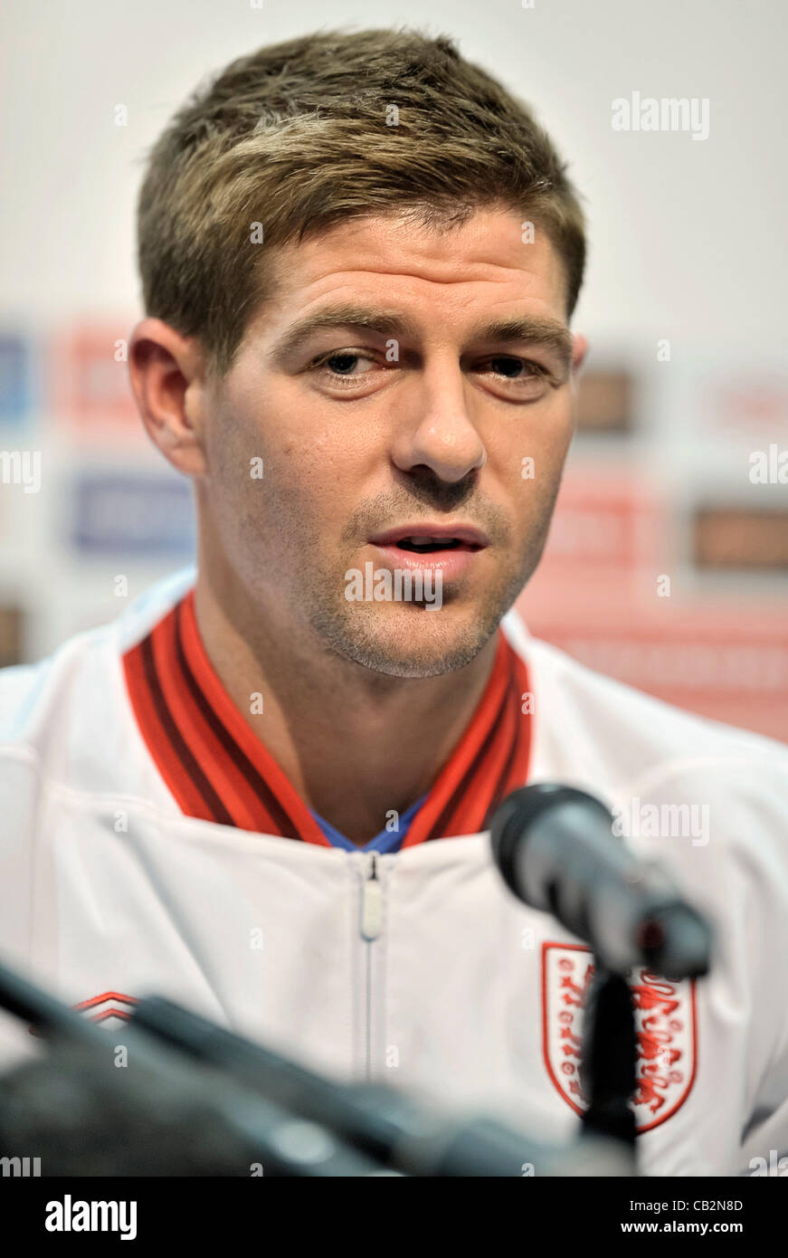 25.05.2012 Oslo, Norwegen internationale freundliche Spiel Norwegen im Vergleich zu England Pressekonferenz im Ullevaal-Stadion. Steven Gerrard England Mannschaftskapitän während einer Pressekonferenz. Stockfoto