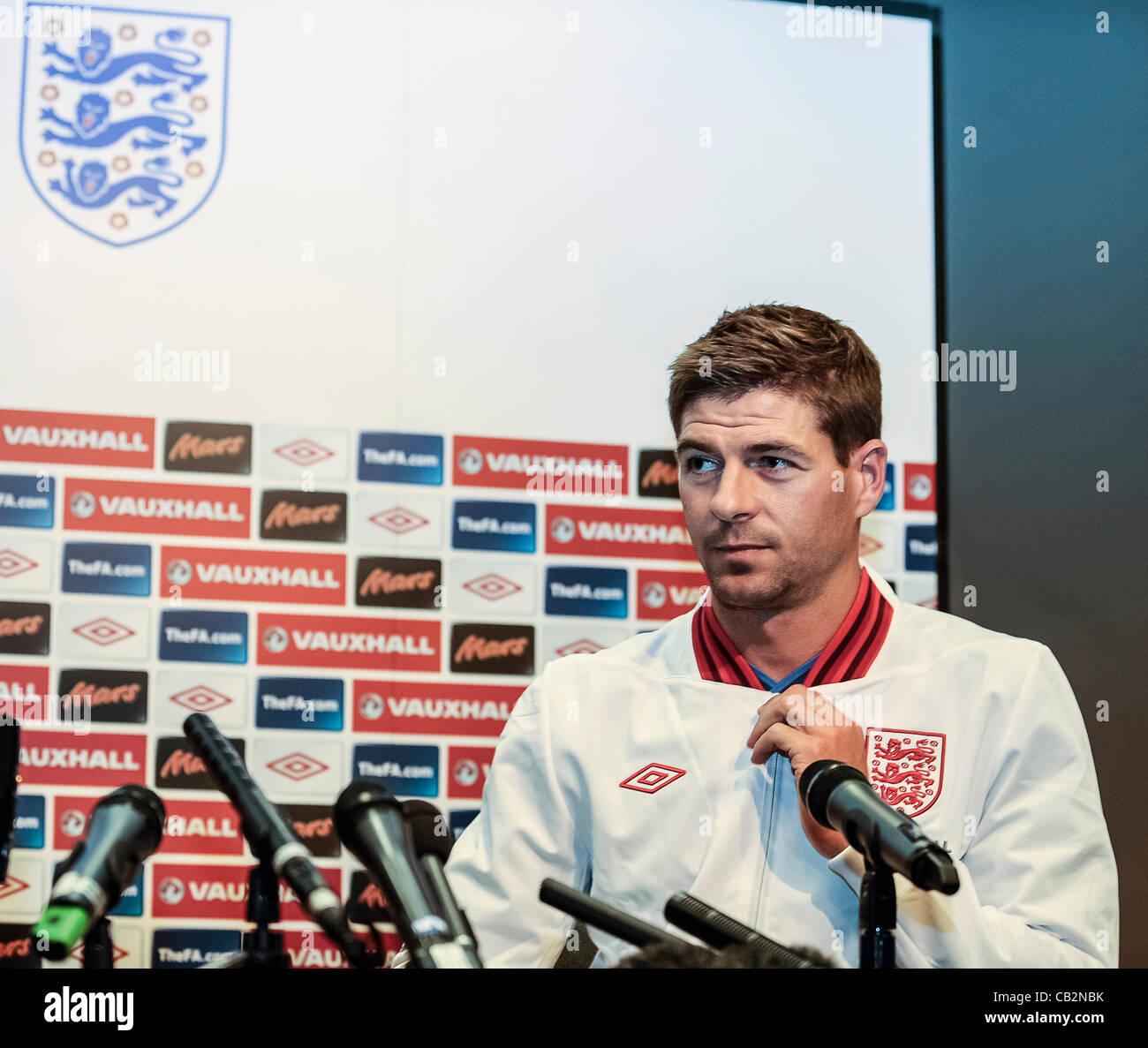 25.05.2012 Oslo, Norwegen internationale freundliche Spiel Norwegen im Vergleich zu England Pressekonferenz im Ullevaal-Stadion. Steven Gerrard England Mannschaftskapitän während einer Pressekonferenz. Stockfoto