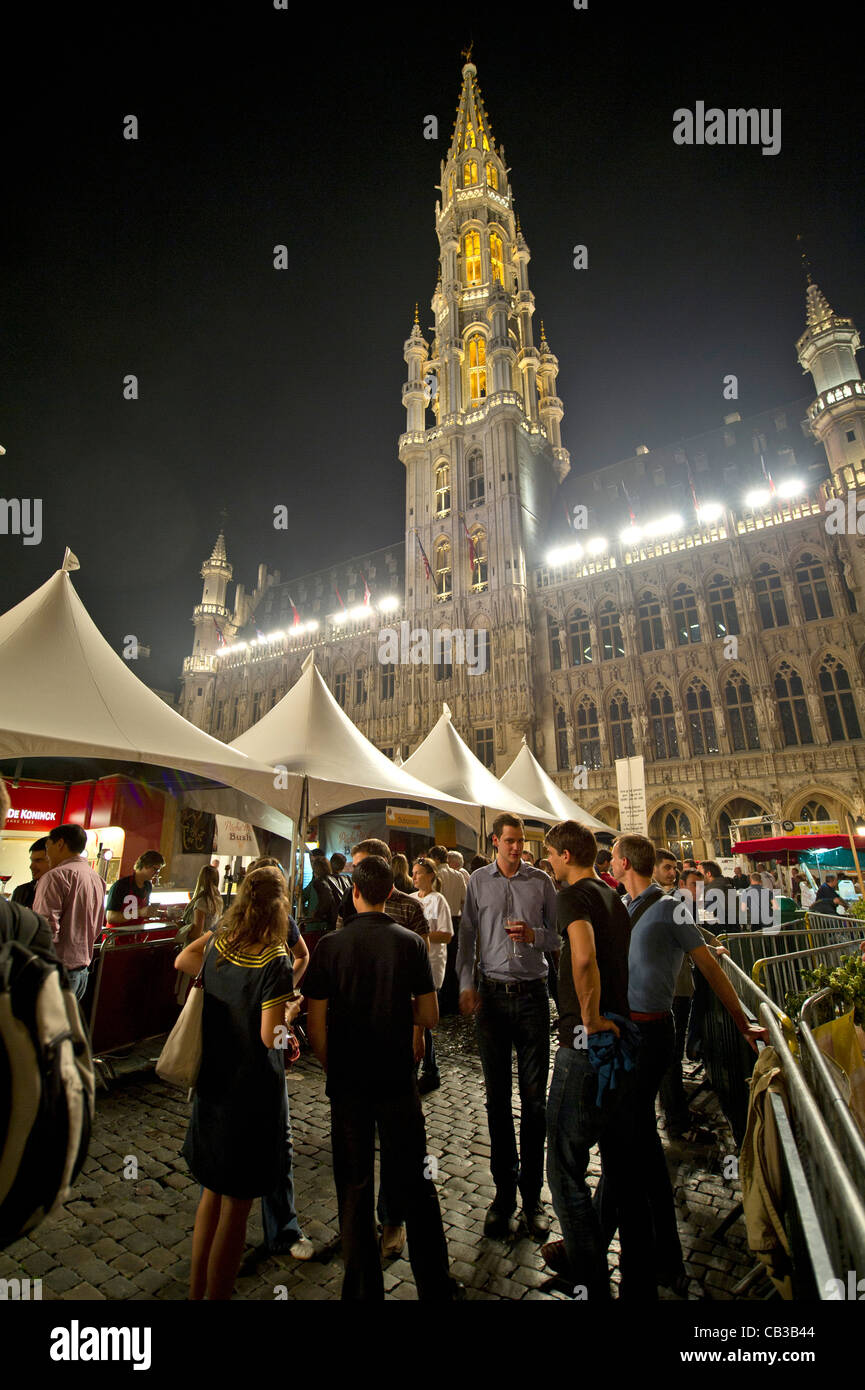 Bierfest am Grand Place in Brüssel Stockfoto
