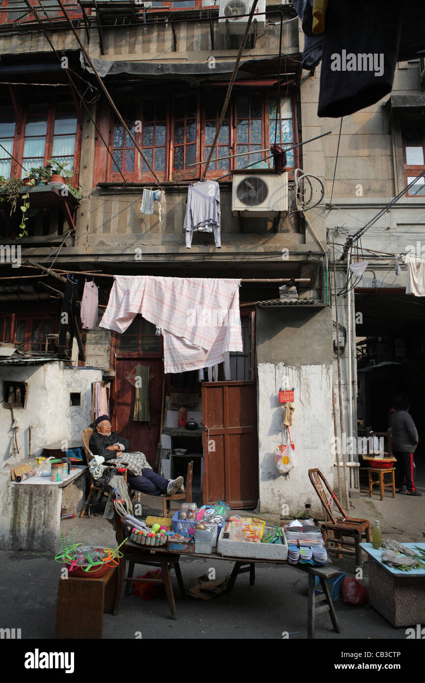 traditionelle chinesische Straßenszene im French Quarter, Shanghai, China, Asien Stockfoto