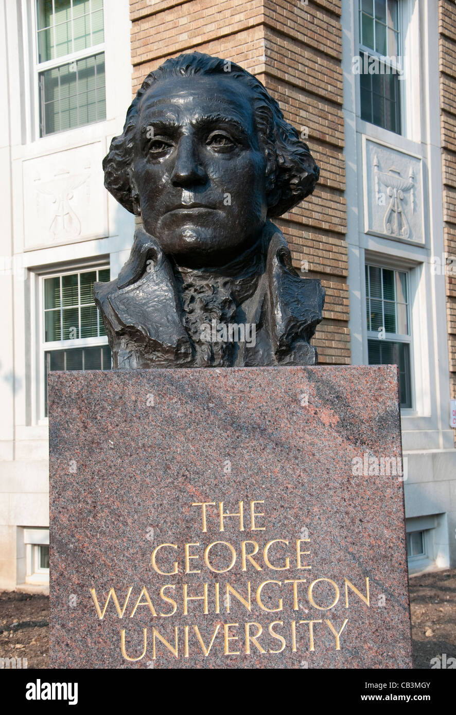 Eine Bronze-Büste auf dem Campus der George Washington Universität in Washington DC, Vereinigte Staaten von Amerika-USA Stockfoto