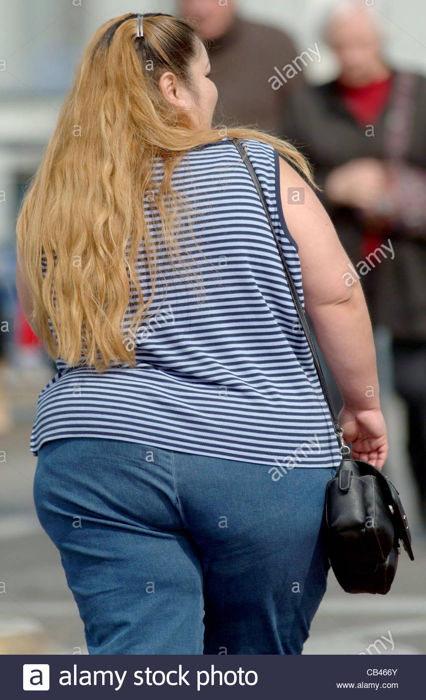 weibliche Frau zu Fuß Jeans Diät Fett Ernährung ove Stockfoto, Bild