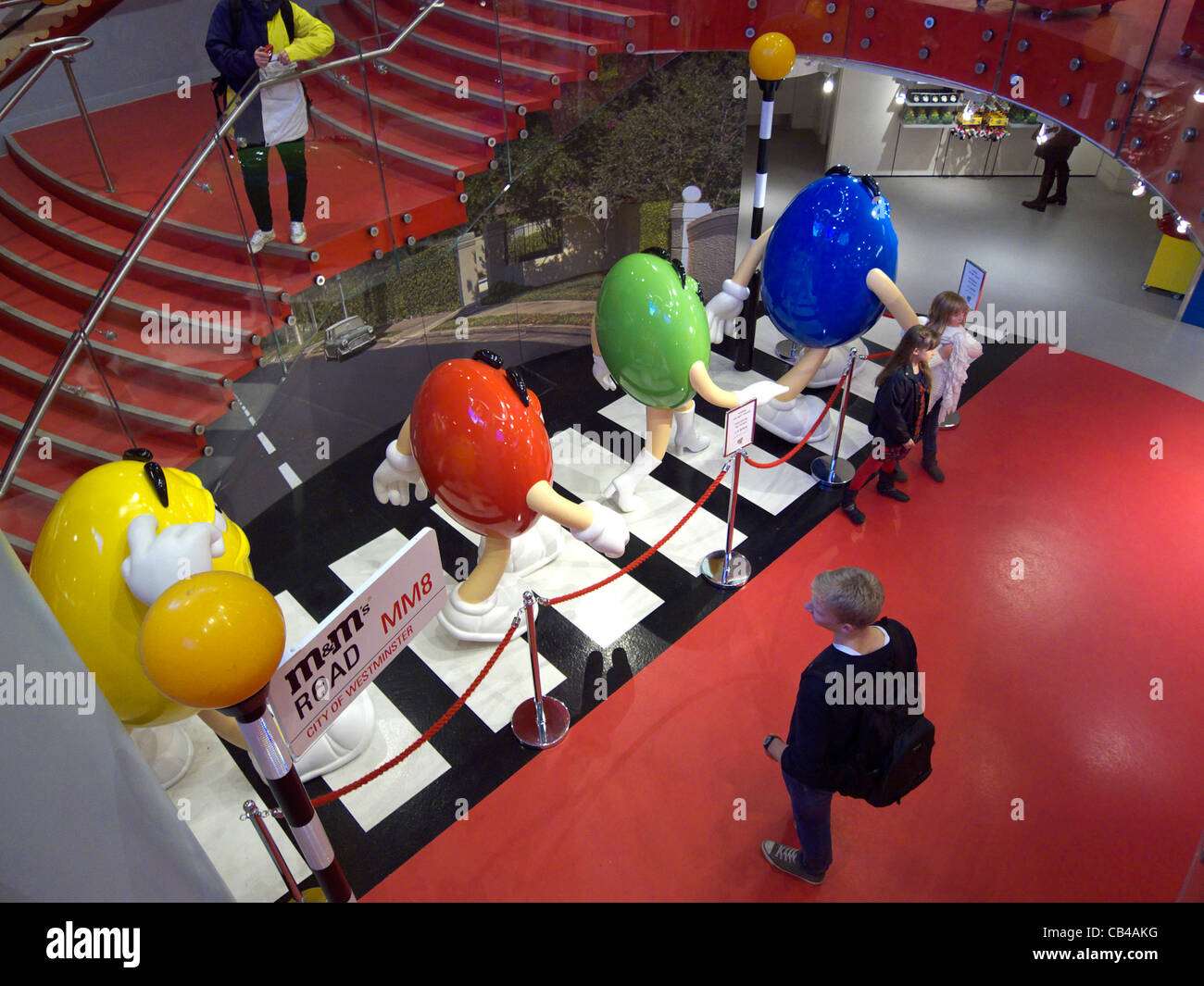 Großbritannien London Piccadilly Zirkus m & m es Welt Stockfoto