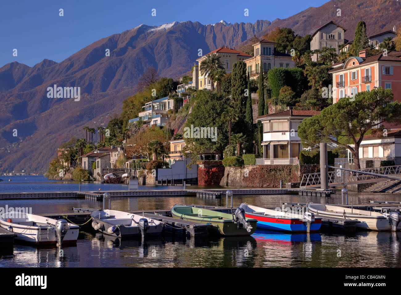 Blick auf den Monte Verita und Moscia in Ascona, Tessin, Schweiz Stockfoto