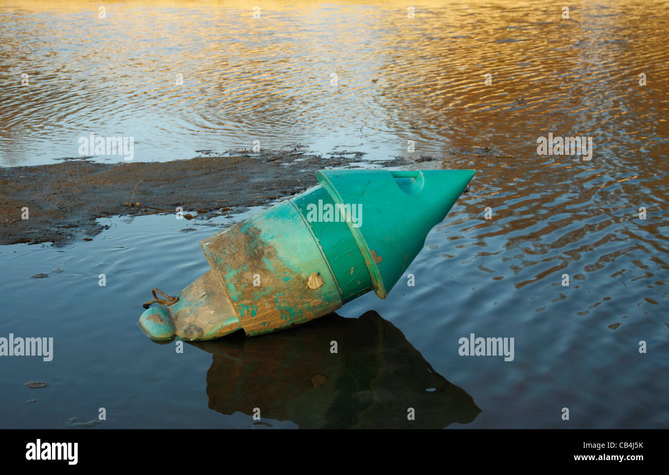 Boje in Weichsel nahe Warschau, Polen Stockfoto