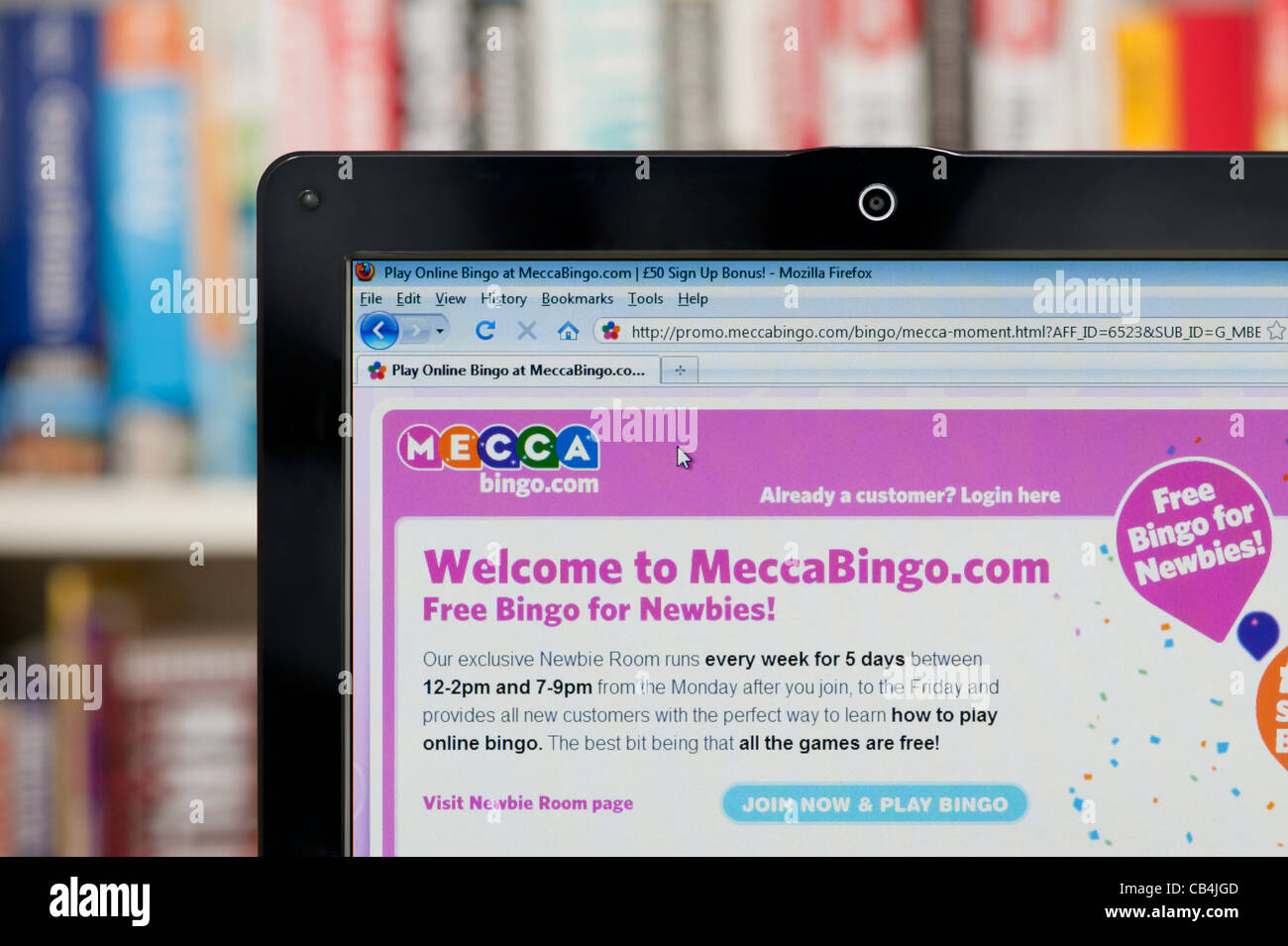 Die Mecca Bingo Website erschossen vor einem Bücherregal-Hintergrund (nur zur redaktionellen Verwendung: print, TV, e-Book und redaktionelle Webseite). Stockfoto