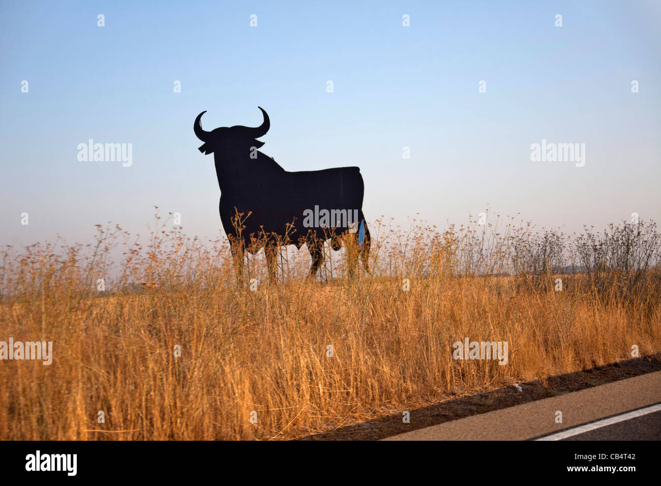 Orborne Bull, (Toro de Osborne), im Norden Spaniens, Rioja-111461 Spain Stockfoto