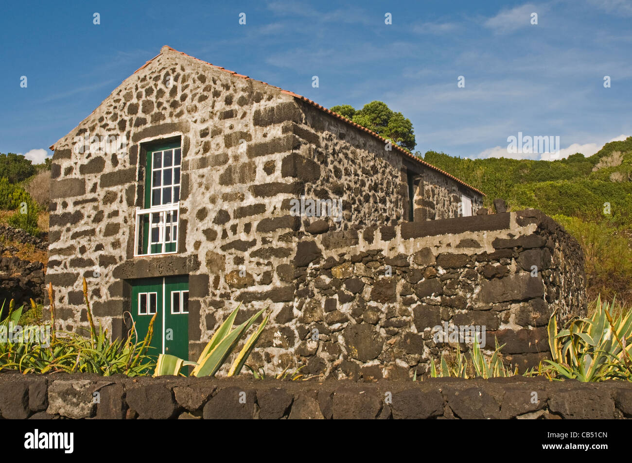 Europa PORTUGAL Azoren Pico Candelaria Haus gebaut aus Lavastein abgekühlte aus dem Vulkan Stockfoto