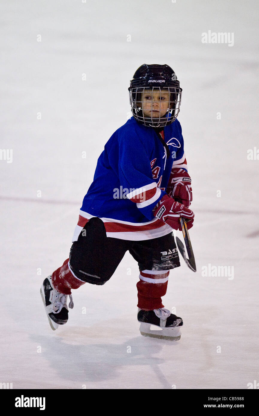 Baby eishockeyschläger -Fotos und -Bildmaterial in hoher Auflösung – Alamy