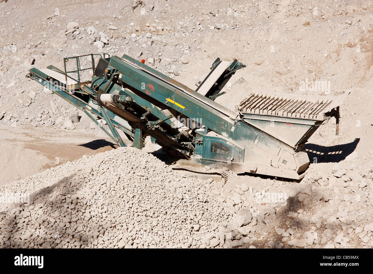 Herstellung von Schotter im Steinbruch, Österreich Stockfoto