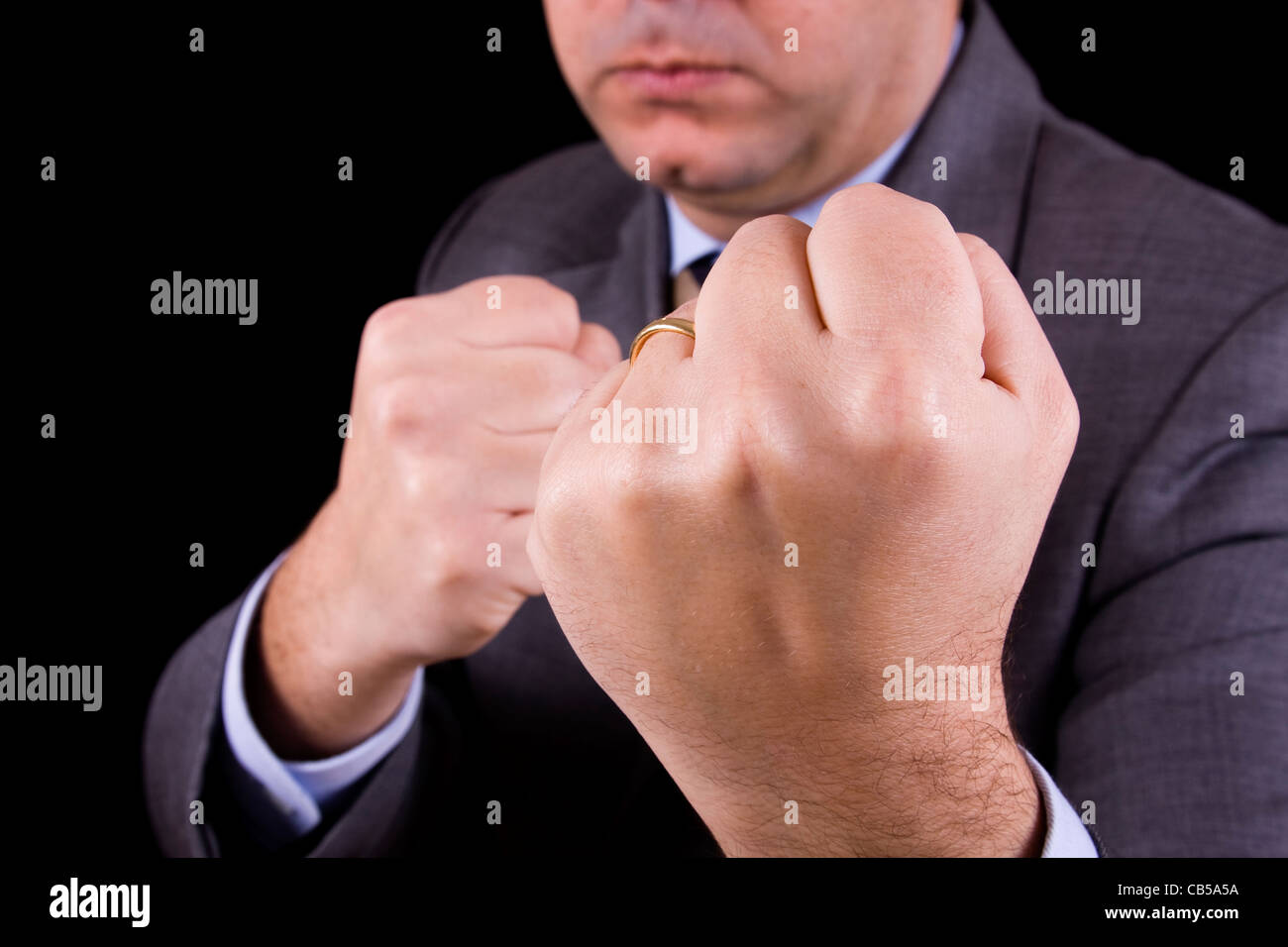 Geschäftsmann Ko isoliert auf schwarz (Tiefenschärfe) Stockfoto