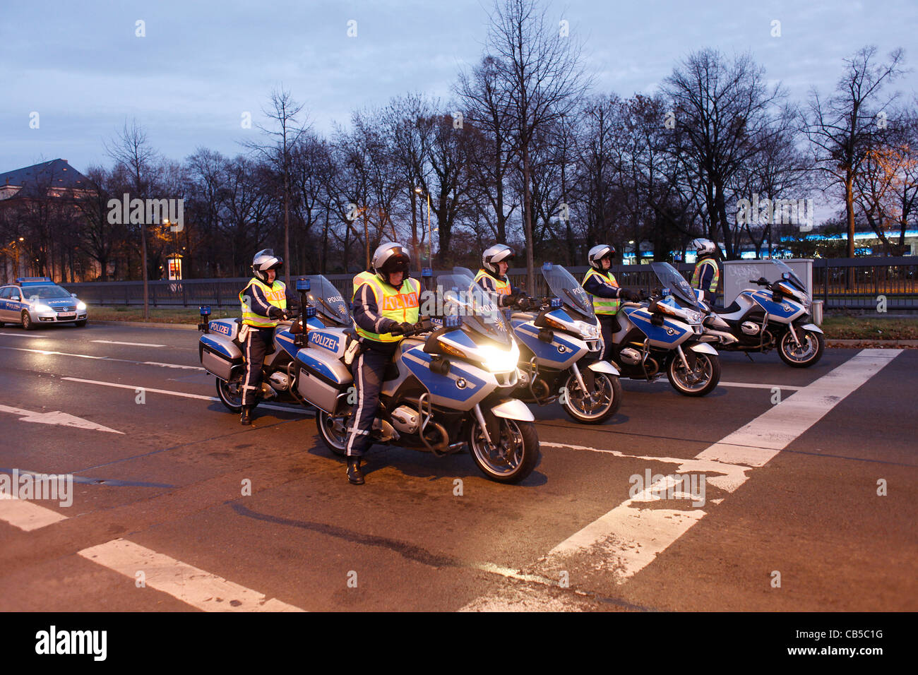 Polizei-Motorradfahrer in Leipzig Deutschland Stockfoto
