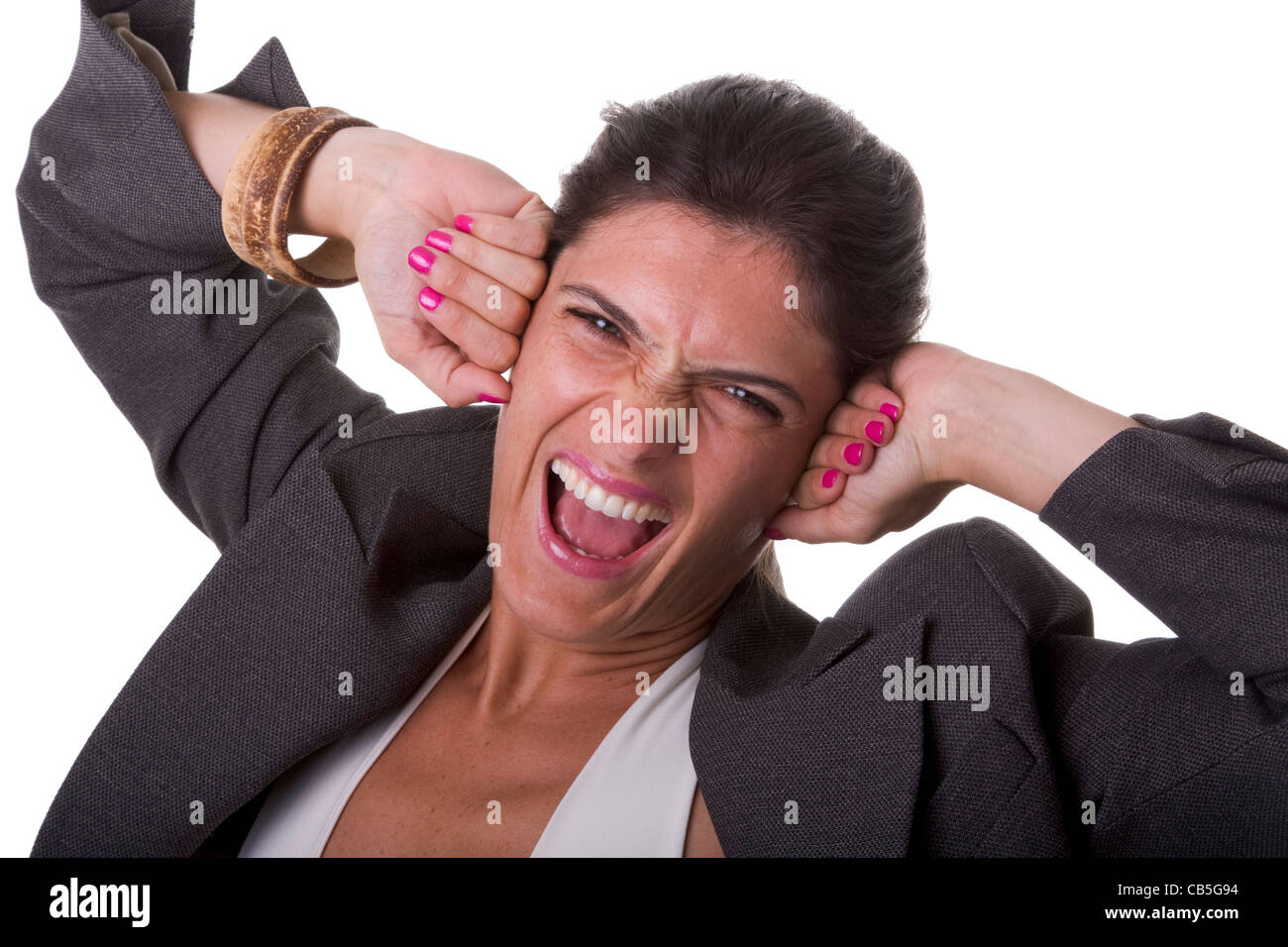 eine gestresste Geschäftsfrau schrie sehr laut (isoliert auf weiss) Stockfoto