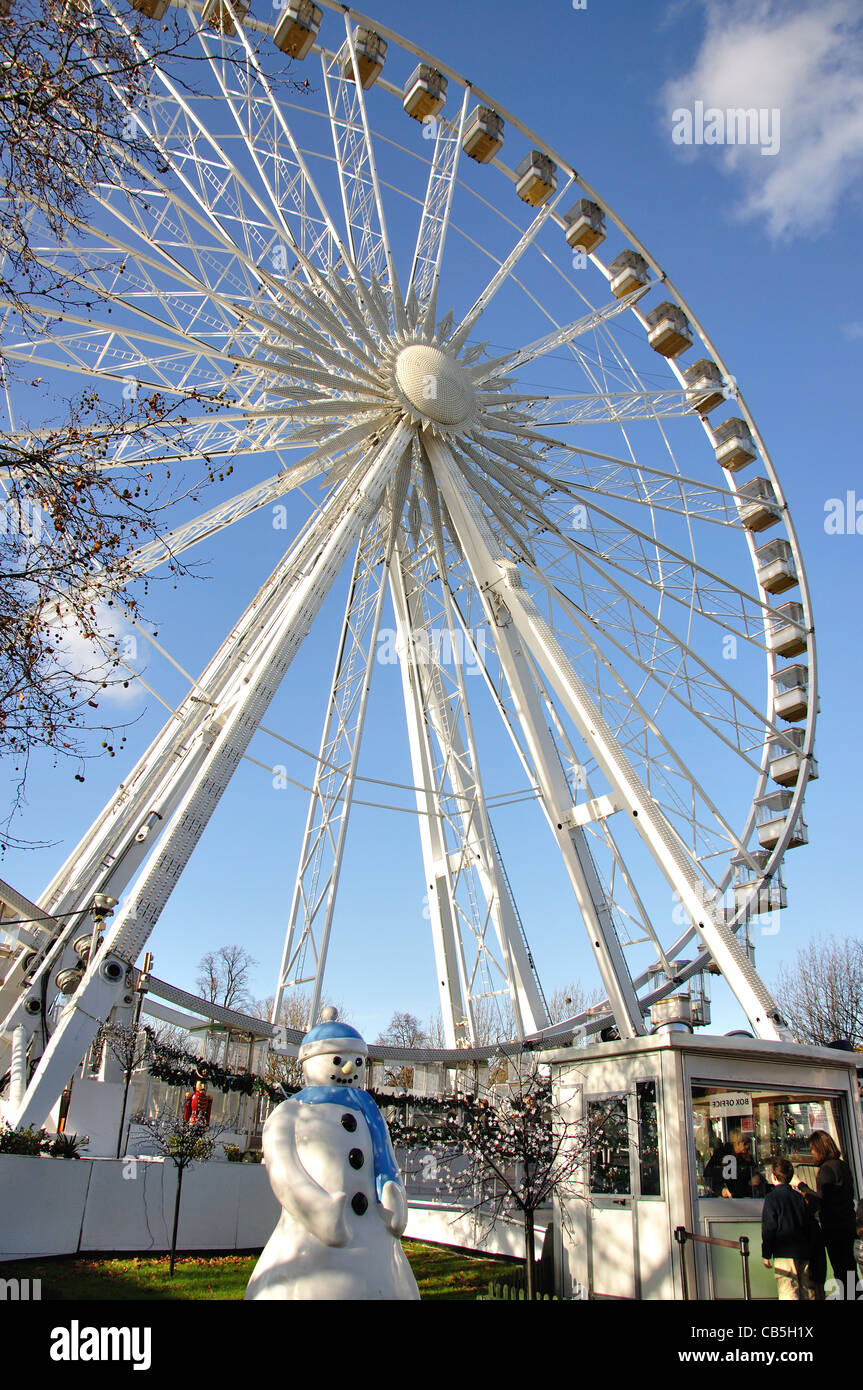 Riesiges Riesenrad am "Winter Wonderland" Hydepark, City of Westminster, London, Greater London, England, Vereinigtes Königreich Stockfoto