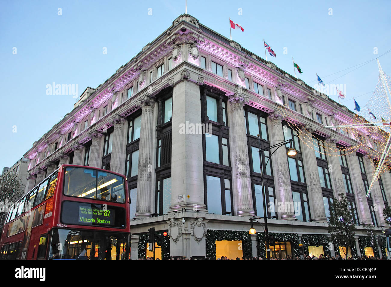 Selfridges-Kaufhaus am Weihnachten, Oxford Street, City of Westminster, London, Greater London, England, Vereinigtes Königreich Stockfoto