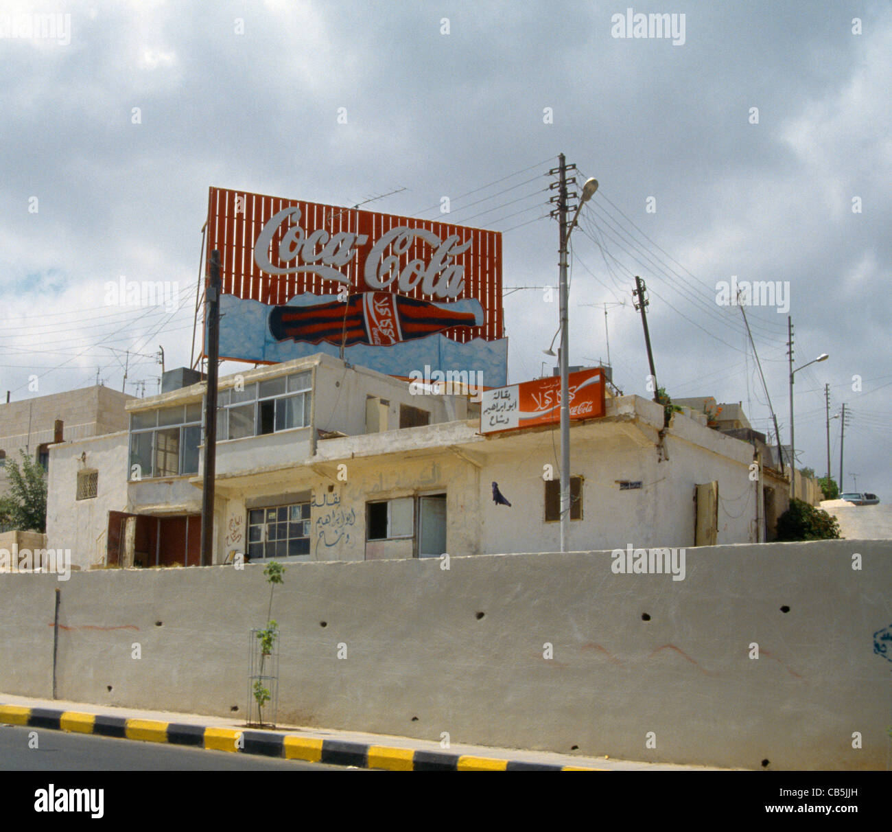 Amman-Jordanien-Coca Cola Werbung auf der Straße Stockfoto