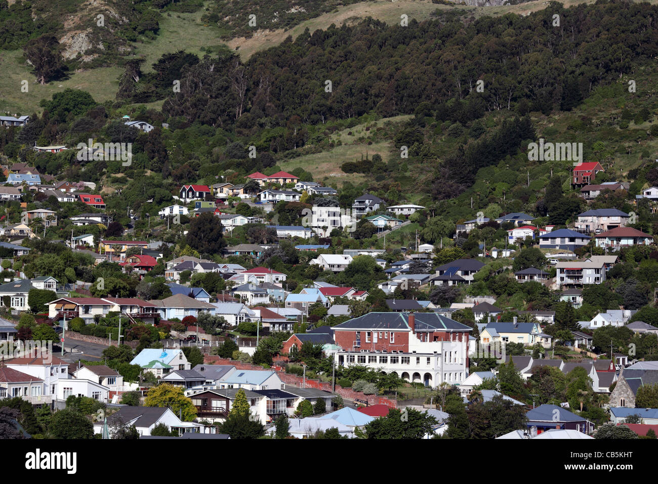 Blick auf Häuser in Lyttelton zwei Monate vor dem verheerenden Erdbeben von Februar 2011. Lyttelton, Christchurch, Canterbury, neu Stockfoto