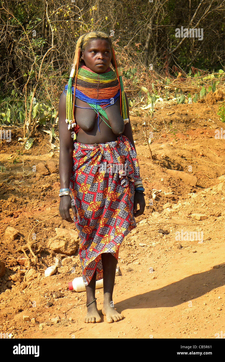 Frau, Mumuila Stamm, Jau, Angola Stockfoto