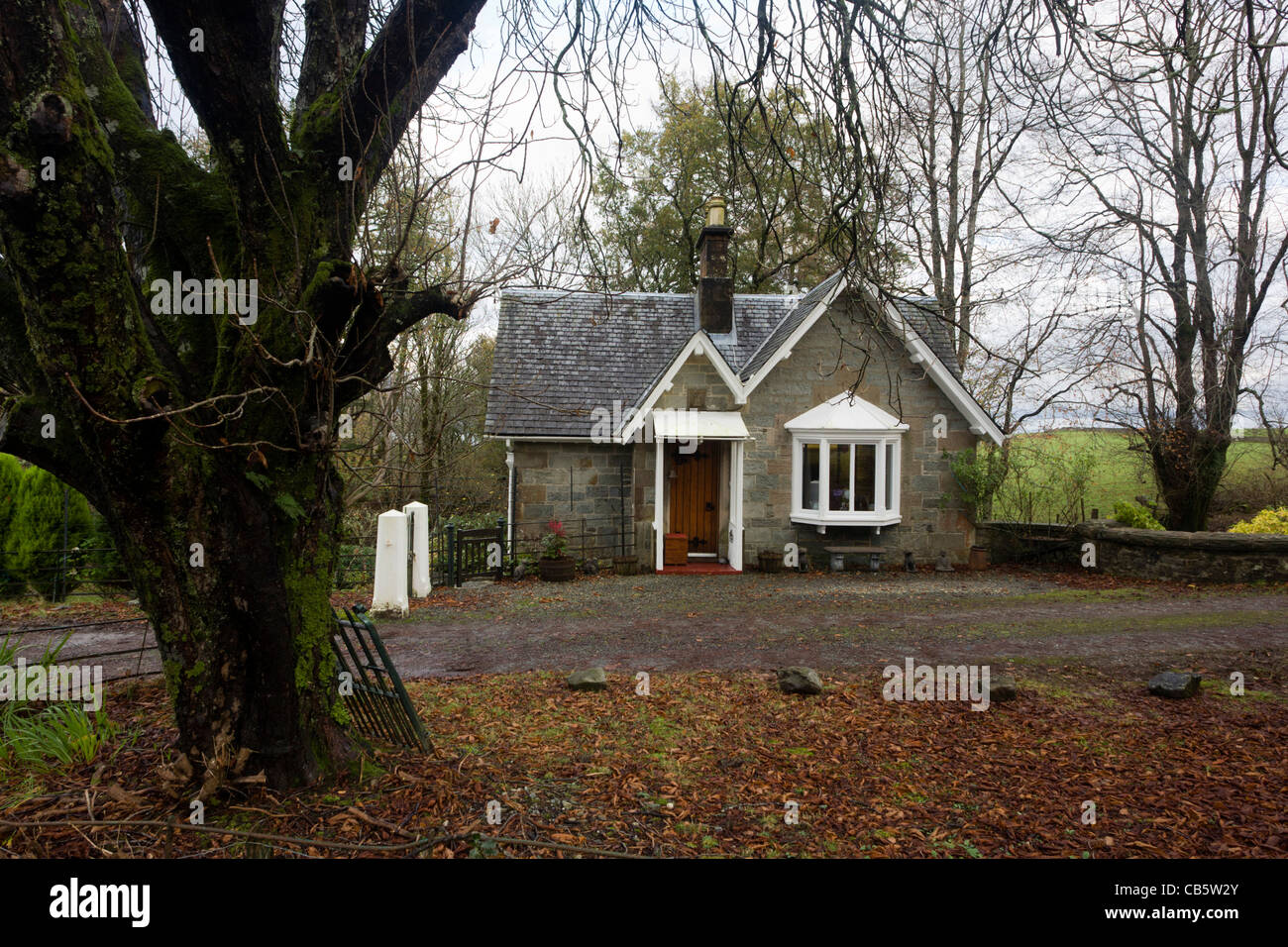 Torosay North Lodge, am ehemaligen Eingang Torosay Castle (heute in Privatbesitz), Craignure, Isle of Mull, Schottland. Stockfoto