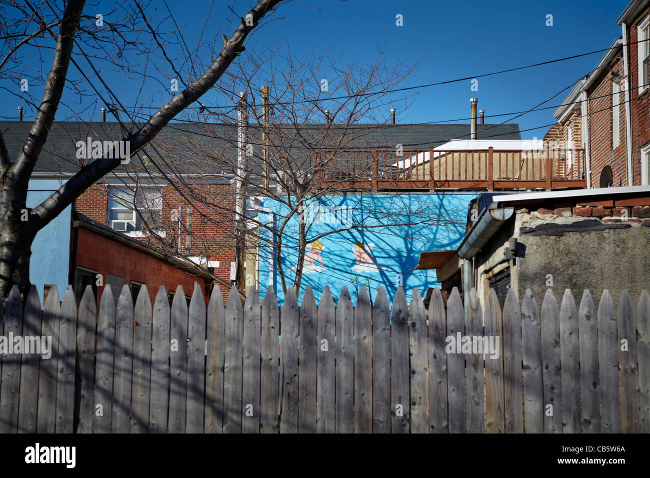 Ein Wandbild an der Seite eines Stadthauses in Baltimore, Maryland. Stockfoto