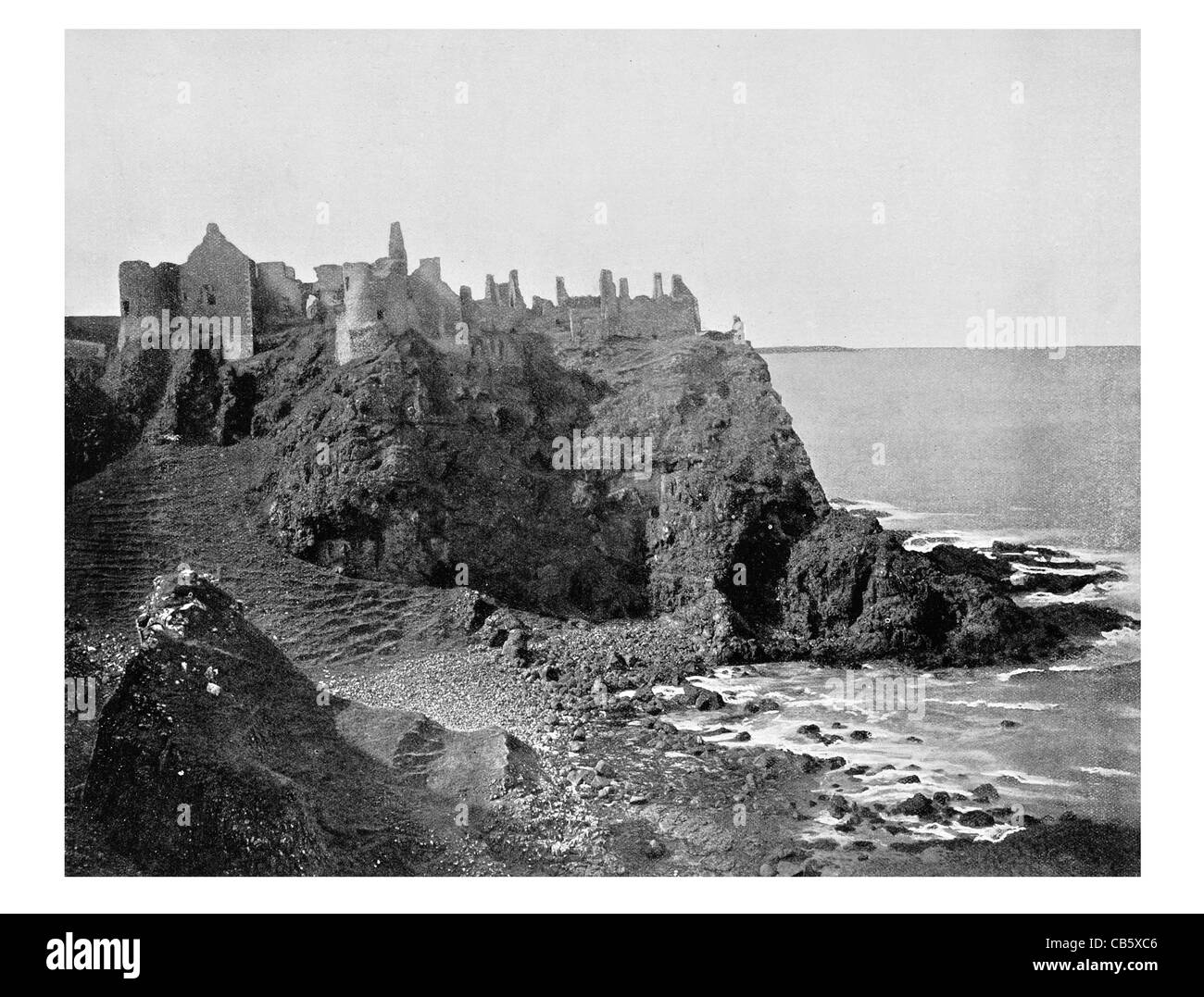 Dunluce Castle ruiniert ruinieren mittelalterlichen Nordirland Wikinger Denkmal stand das egal Stockfoto