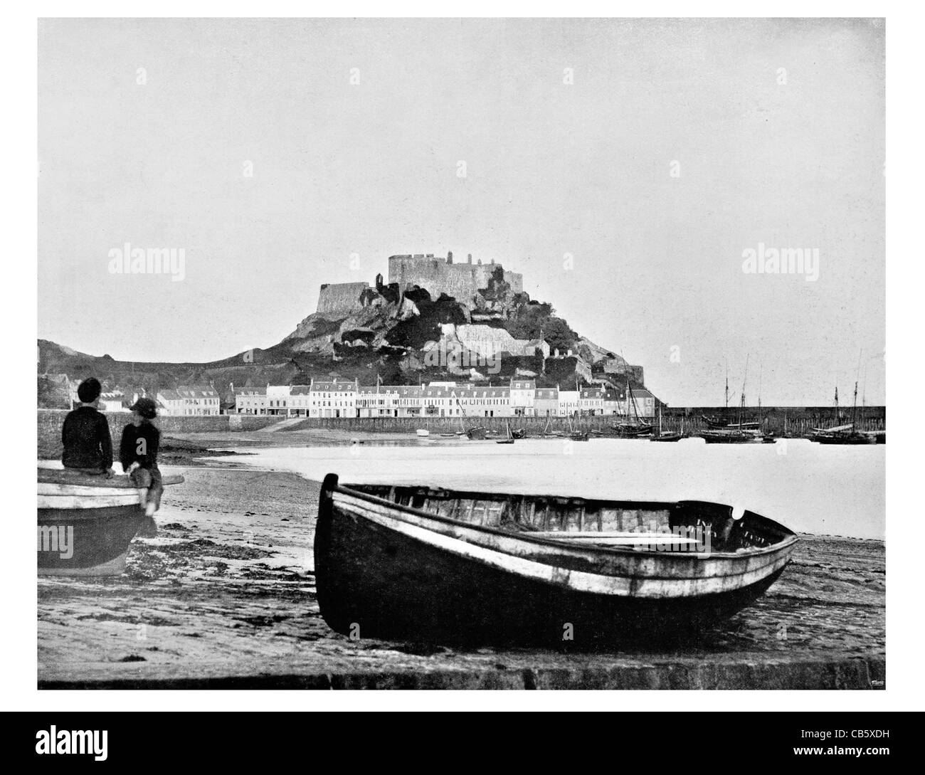 Mont Hochmuts Burg Jersey Hafen Gorey Küstenwall Küste Stockfoto