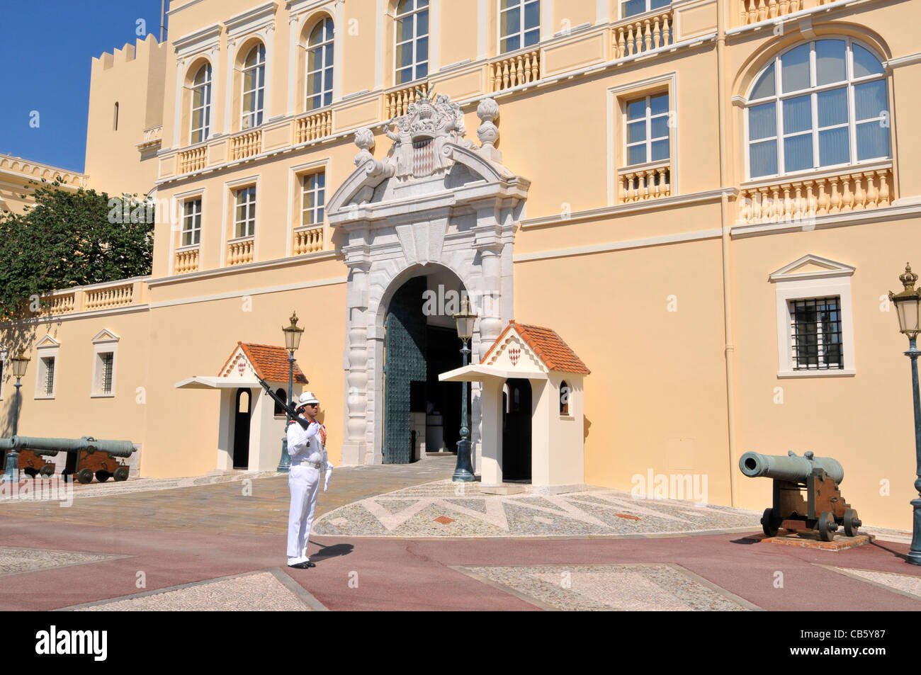 Palace Guard Monte Carlo Grimaldi Monaco Fürstentum Französisch Riviera Mittelmeer Cote d ' Azur Alpen Stockfoto