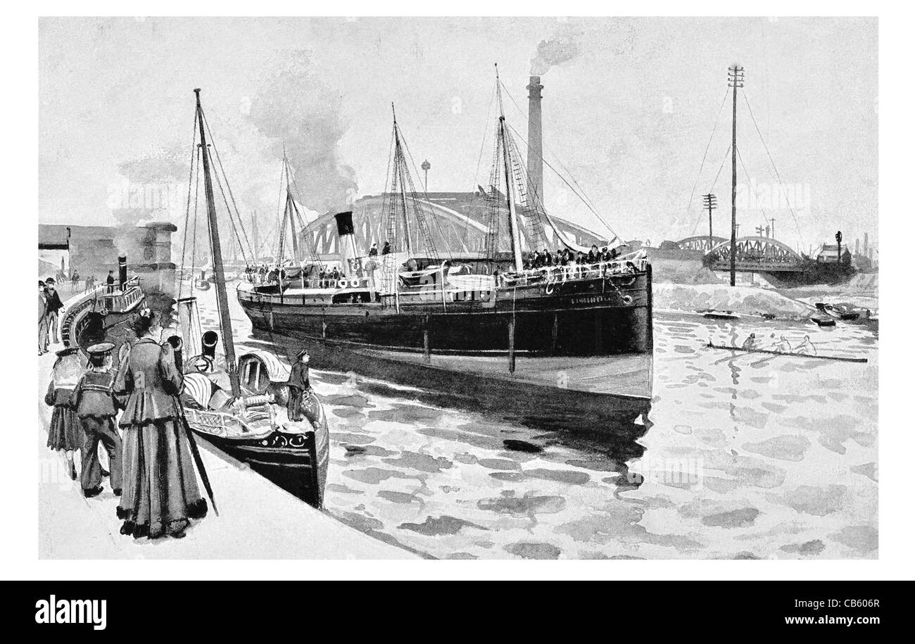 Dampfer vorbei Trafford Drehbrücke Dampfer Schiff Fähre Manchester Ship Canal dock Port Kai festmachen Passagier Schiff Boot Stockfoto