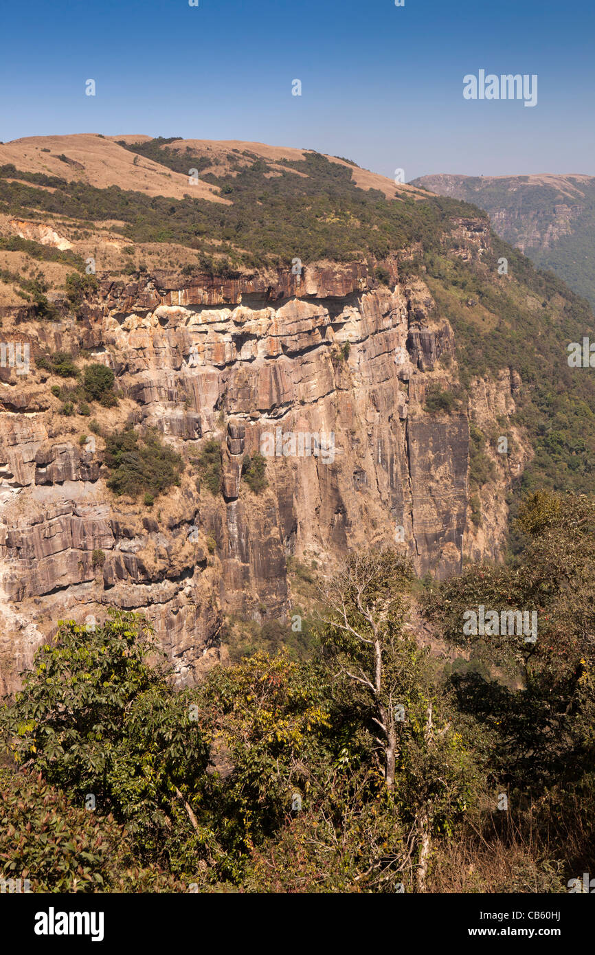 Indien, Meghalaya, East Khasi Hills, Cherrapunji, der nasseste Ort in der Trockenzeit, felsige Klippen Stockfoto