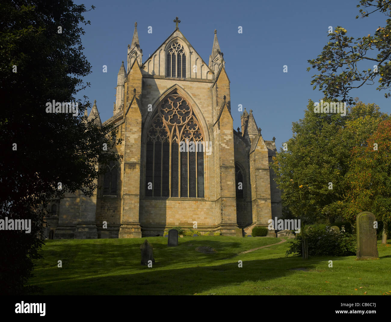 Ripon Cathedral East Front im Sommer North Yorkshire England Großbritannien GB Großbritannien Stockfoto