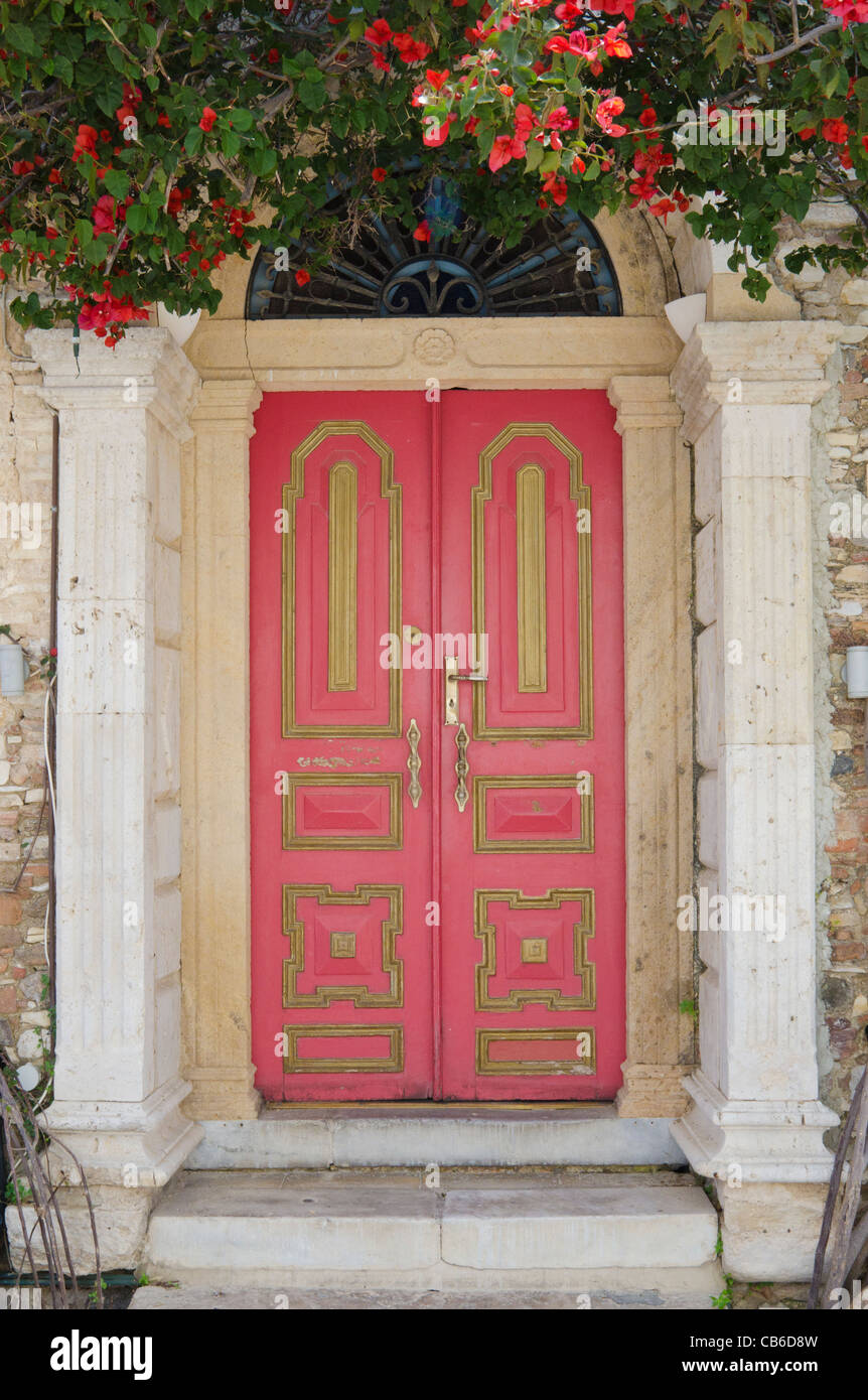 Rote Doppeltür, Kos Stadt, Griechenland Stockfoto