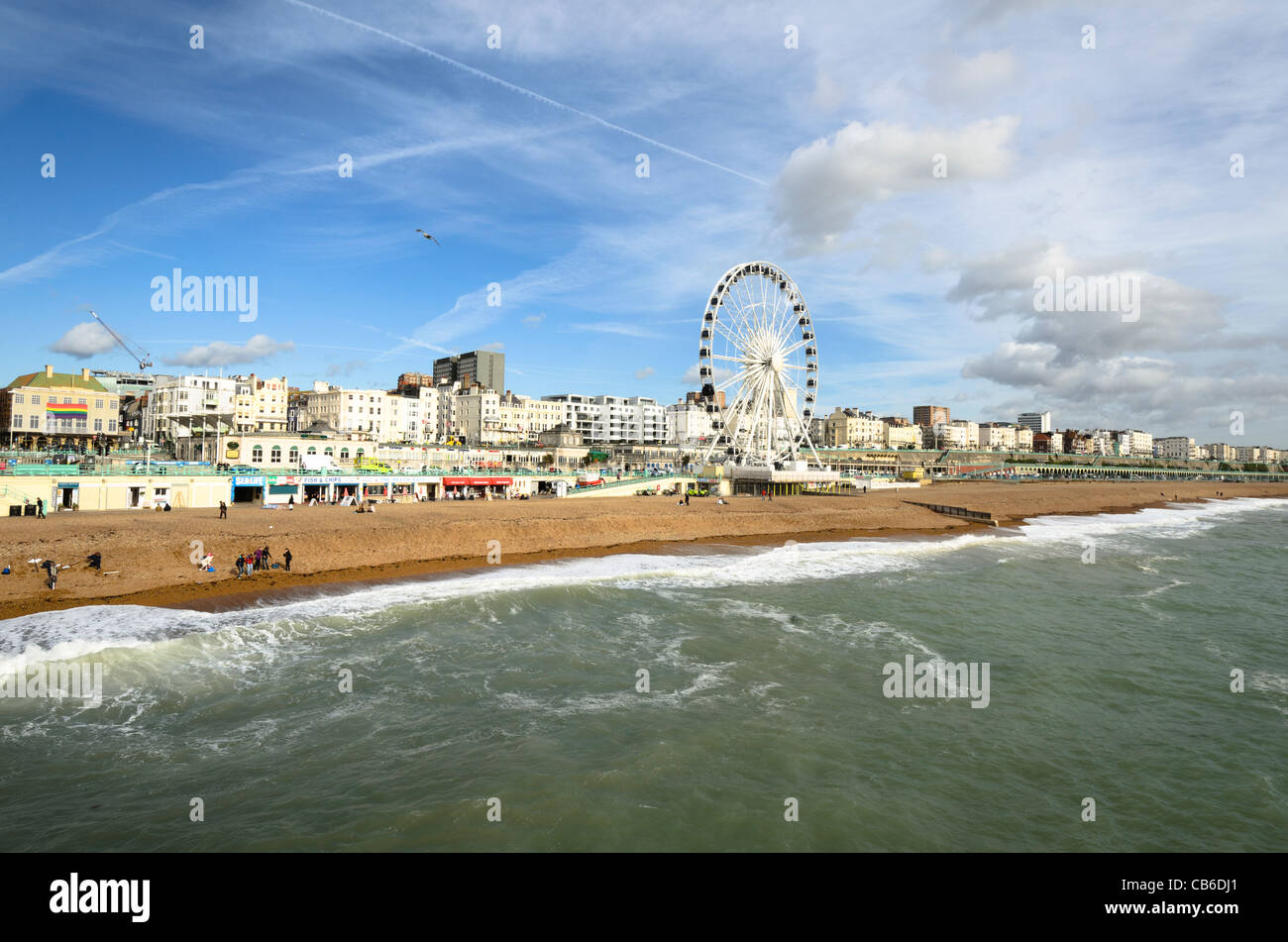 Fähren-Rad in Brighton Beach von der Pier - England Stockfoto