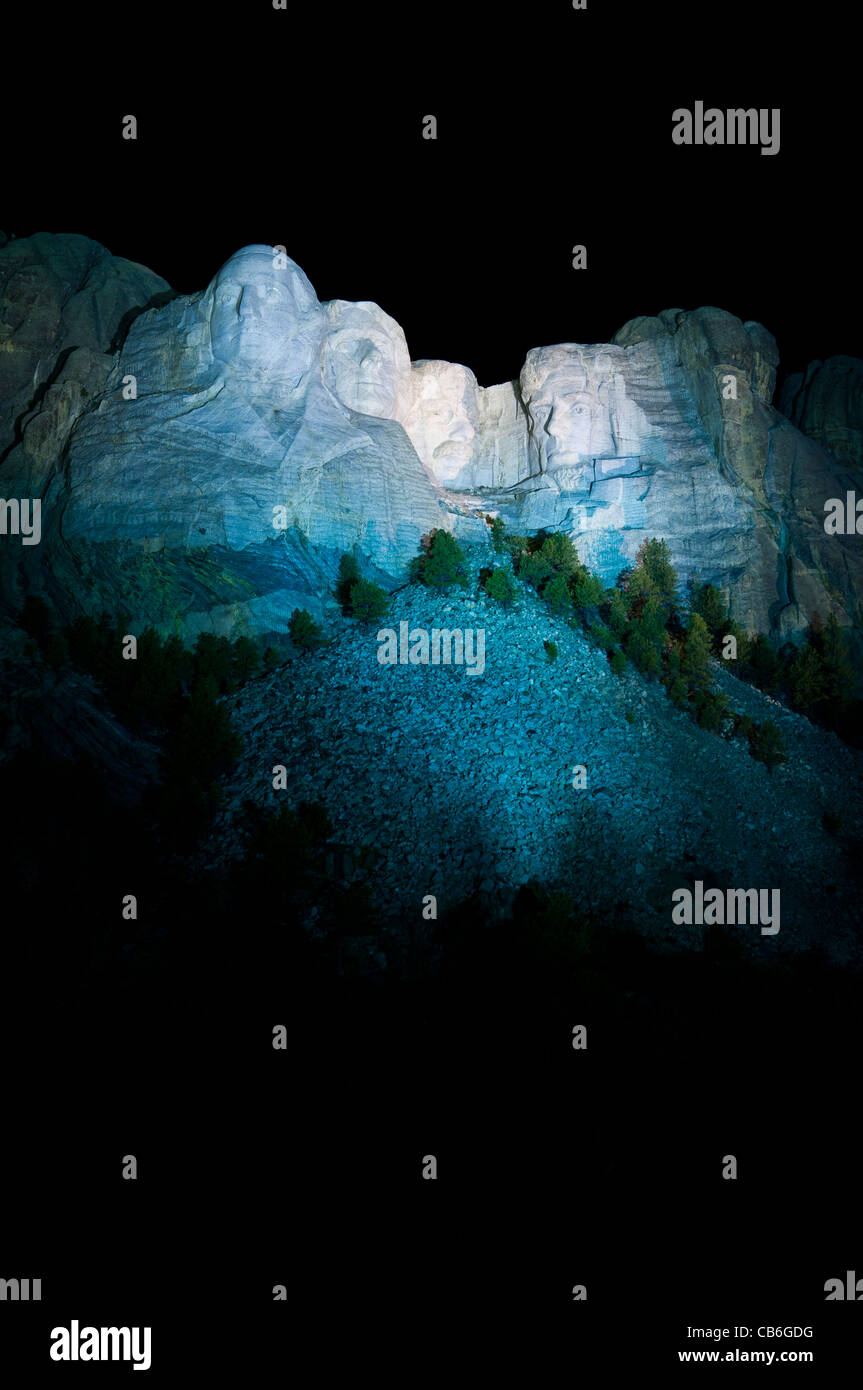 Gesichter in der Nacht, Mount Rushmore National Memorial, Keystone, South Dakota. Stockfoto