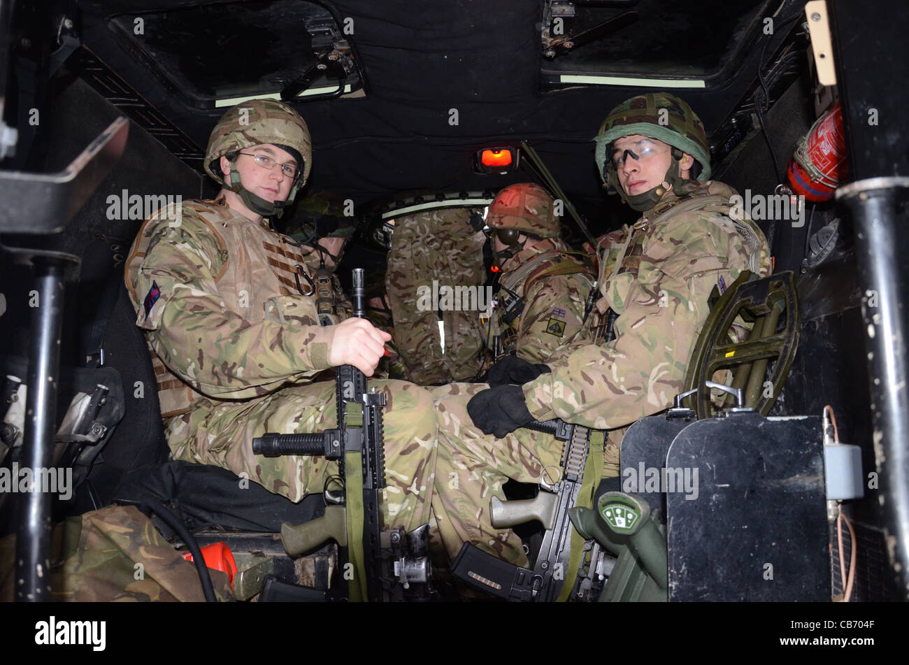 Mastiff ist ein schwer gepanzerte, 6 x 6-Rad-Antrieb Patrouillenfahrzeug der acht Personen, plus zwei Besatzungsmitgliedern trägt. Es ist derzeit auf i Stockfoto