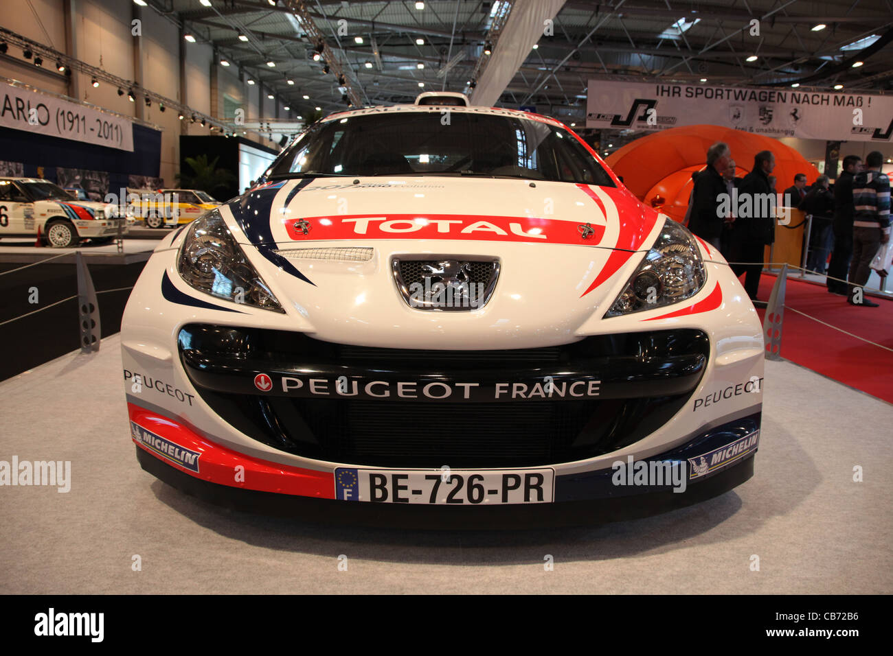 Peugeot 207 Super 2000 gezeigt auf der Essen Motor Show in Essen, Deutschland, am 29. November 2011 Stockfoto