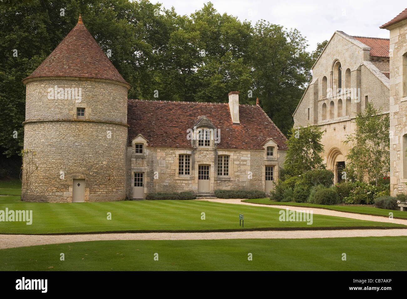 Elk196-1532-Frankreich, Burgund, Fontenay, Abtei 12. C, Taubenschlag Stockfoto