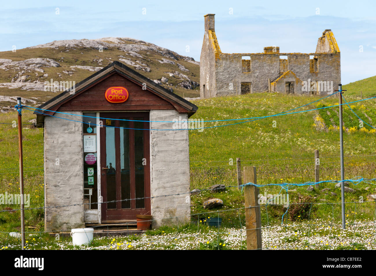 Kleine Postamt auf der Insel Vatersay in den äußeren Hebriden. Stockfoto