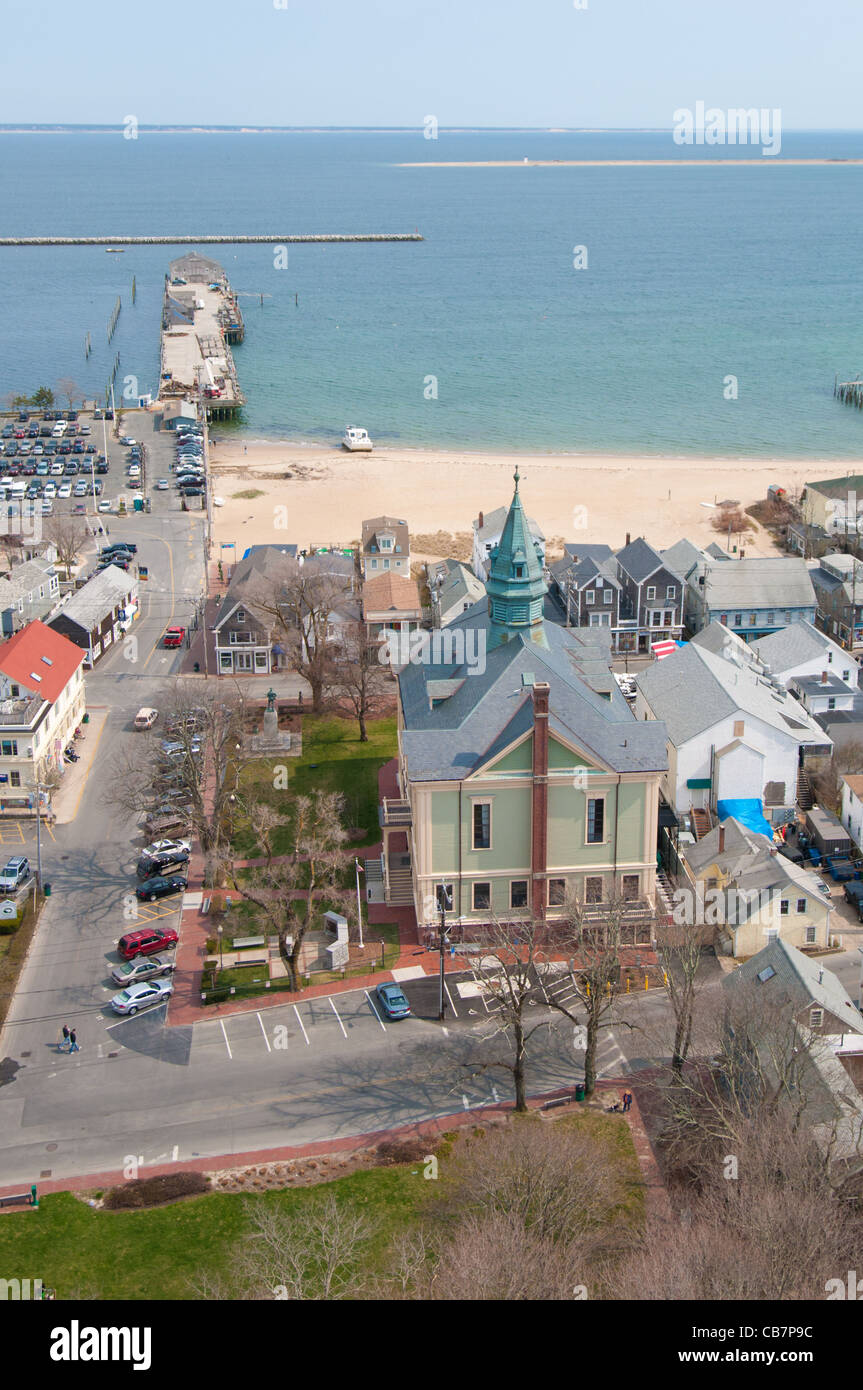 Provincetown Rathaus von der Höhe der Pilgrim Monument, Cape Cod Stockfoto Provincetown Rathaus von der Höhe der Pilgrim Monument, Cape Cod Stockfoto