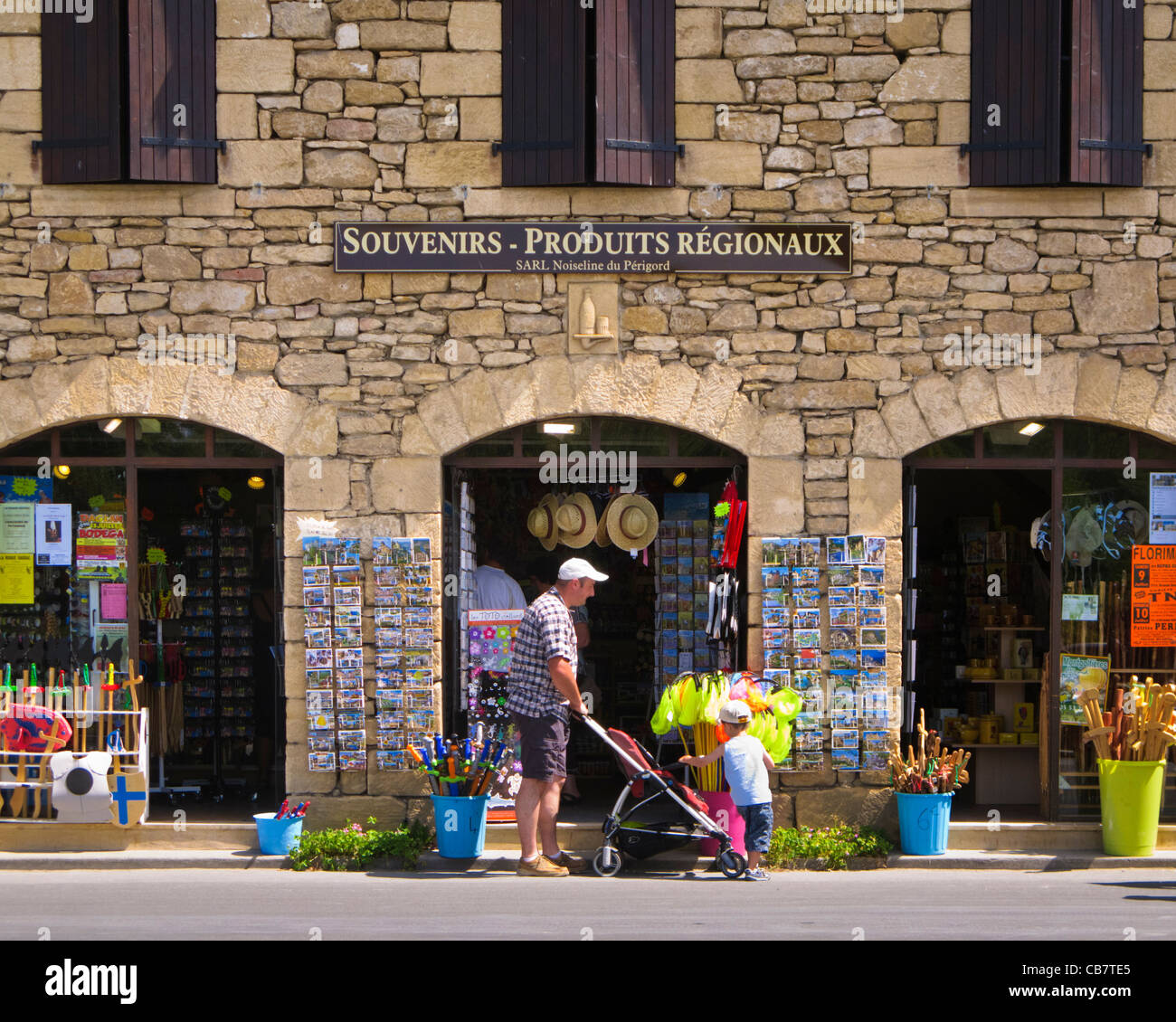 Geschenk-Shop in La Roque-Gageac, Dordogne, Frankreich, Europa Stockfoto