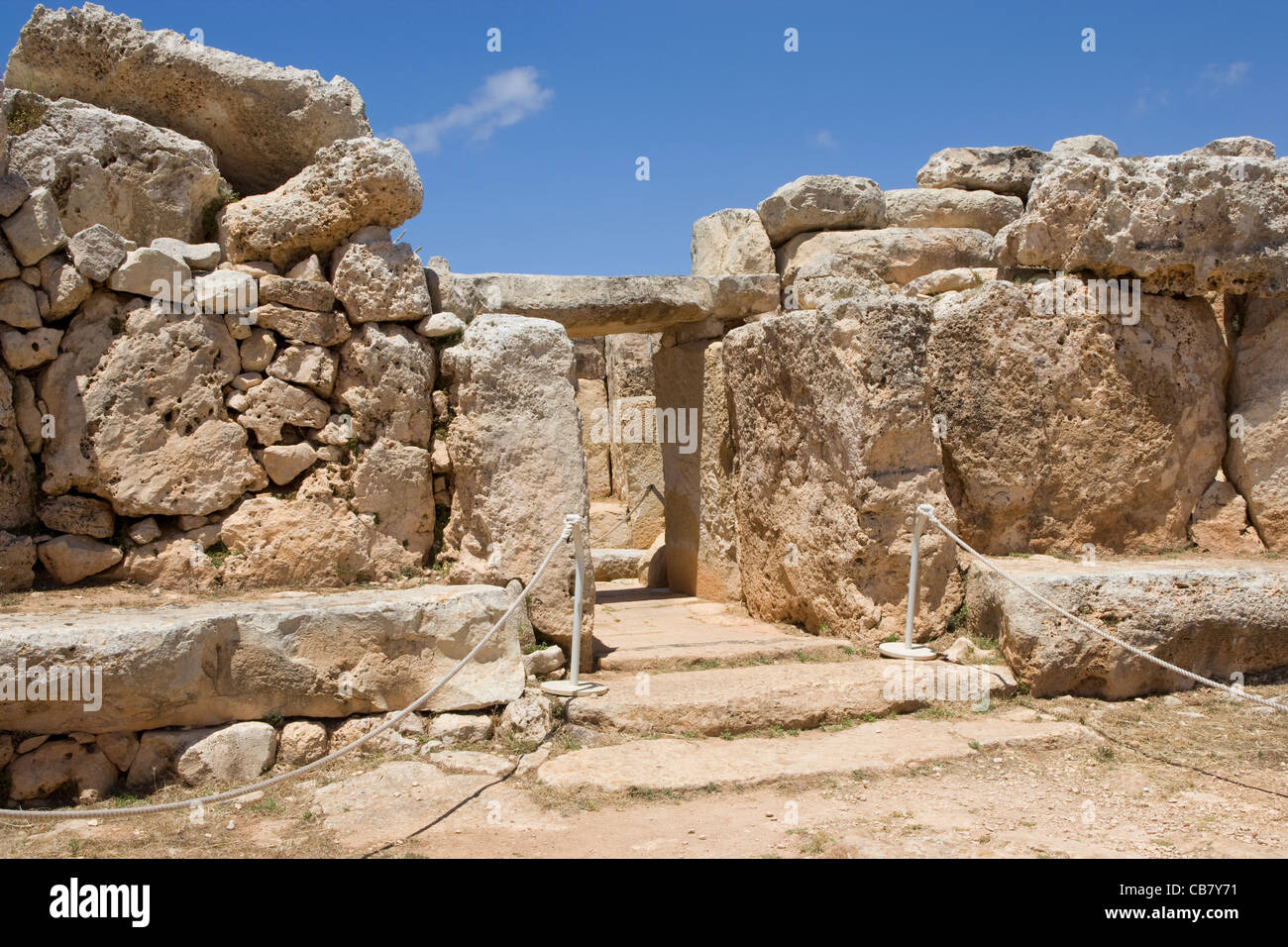 Mnajdra Tempel: Fassade des südlichen Tempels Stockfoto