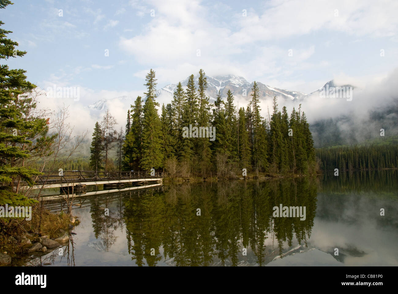 Pyramide Insel, Pyramid Lake, Jasper, Alberta, Kanada Stockfoto