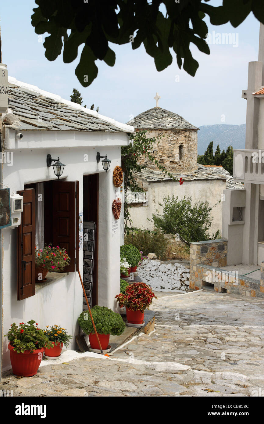 Treppe zur Kirche in Alonissos, Griechenland Stockfoto