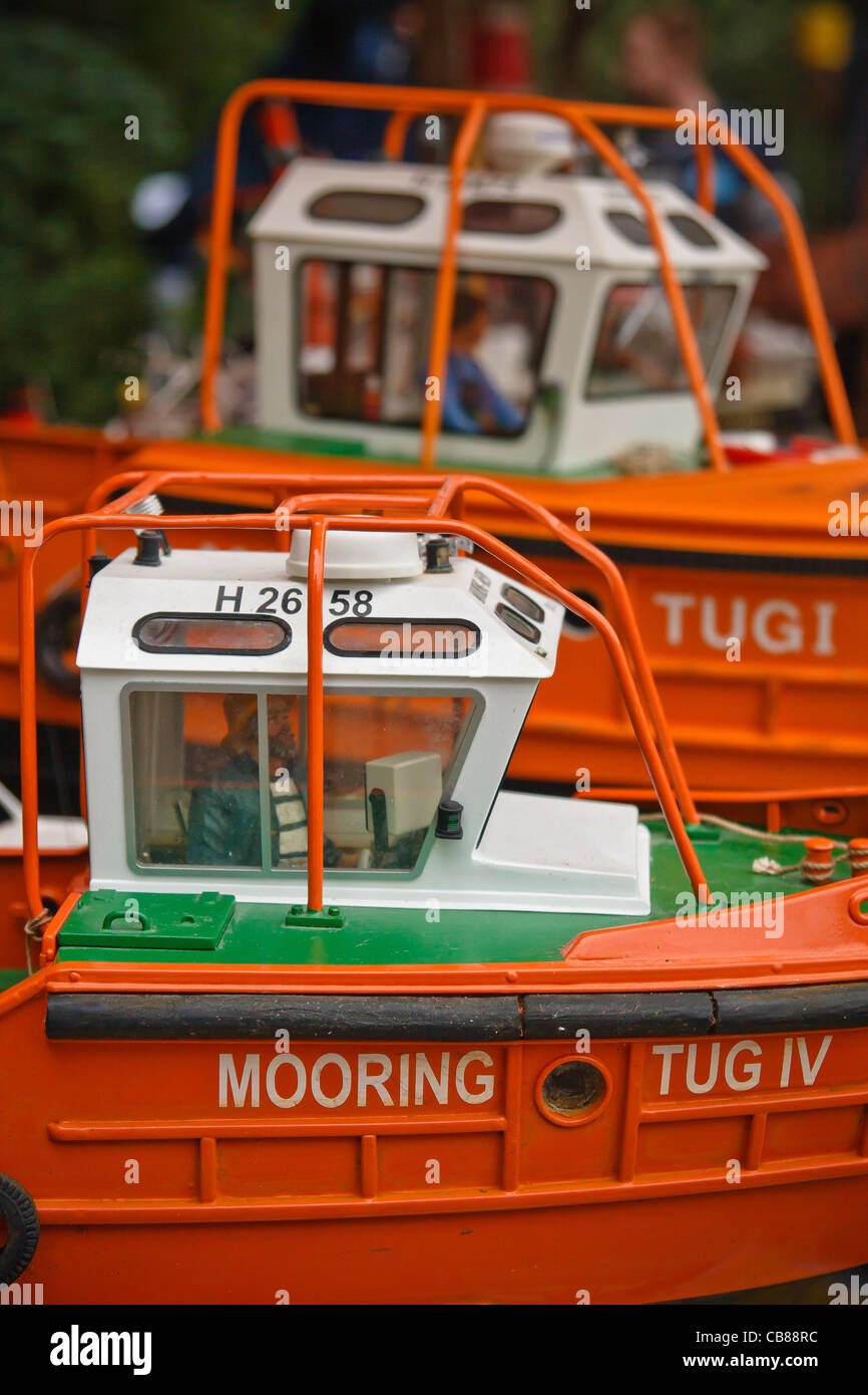 Hafenfest im historischen Hafen, Ausstellung der Boote Modelle auf einem Display Stand. Berlin, Deutschland. Stockfoto