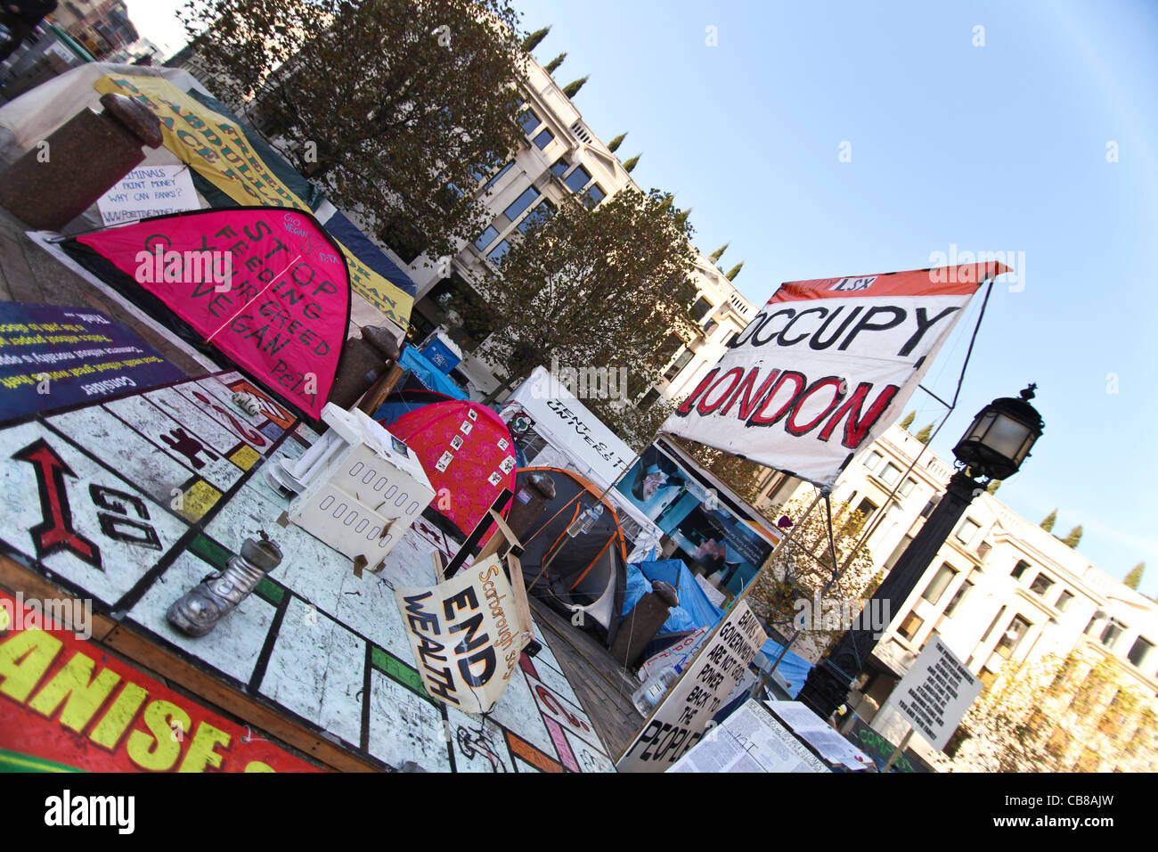 Zu besetzen ist London eine laufende friedlicher ProtesT und Demonstration gegen wirtschaftliche Ungleichheit Stockfoto