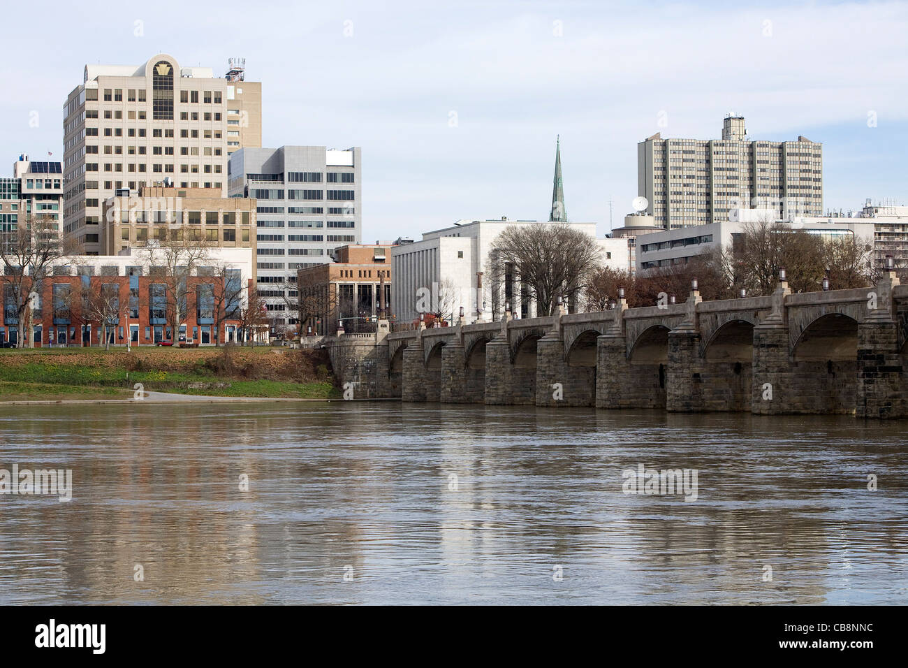 Ein Blick auf die Skyline der Innenstadt Harrisburg, Pennsylvania. Stockfoto