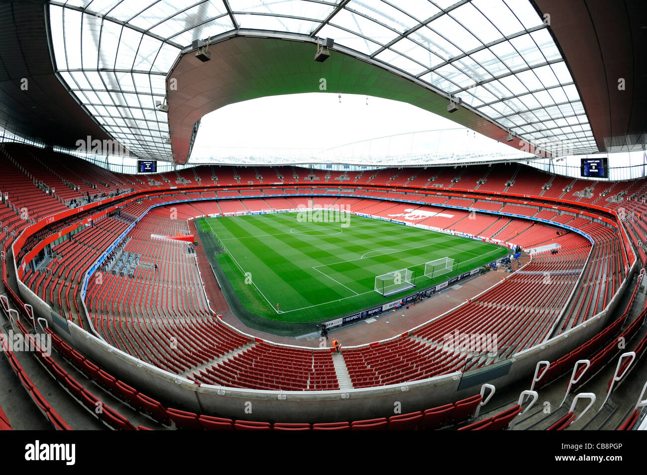 Blick in das Emirates Stadium (auch bekannt als Ashburton Grove), London. Haus von Arsenal Football Club Stockfoto