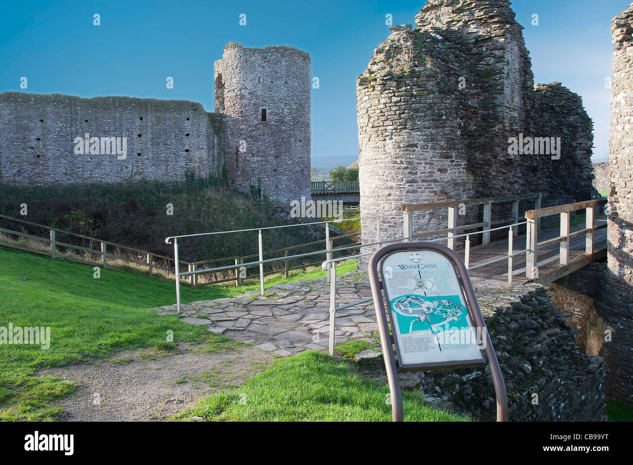 White Castle, ein 11. Jahrhundert Norman Motte und Baileys Festung, Gwent, Monmouthshire, Wales, UK Stockfoto